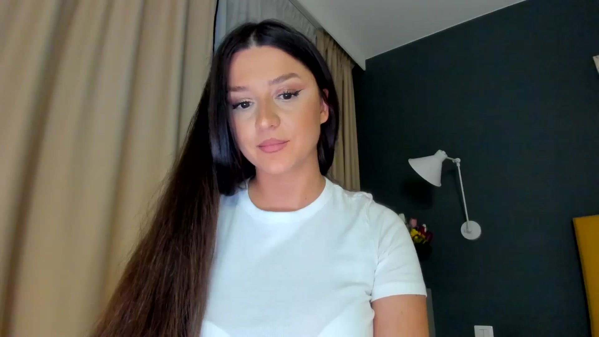 Gallery image thumbnail from Eve___'s myfreecams stream on, 02/14/2026, 16:28 image 12 of 20