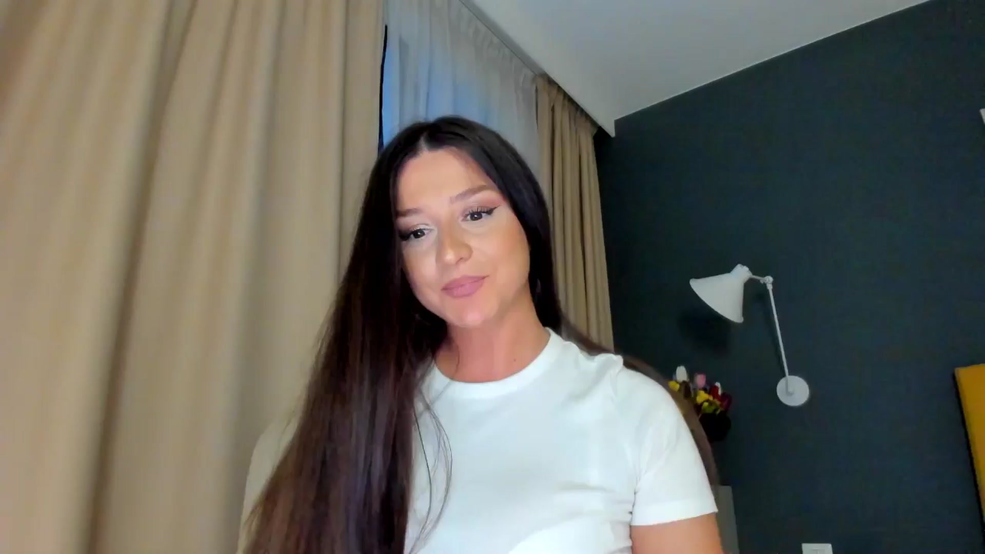 Gallery image thumbnail from Eve___'s myfreecams stream on, 02/14/2026, 16:28 image 7 of 20