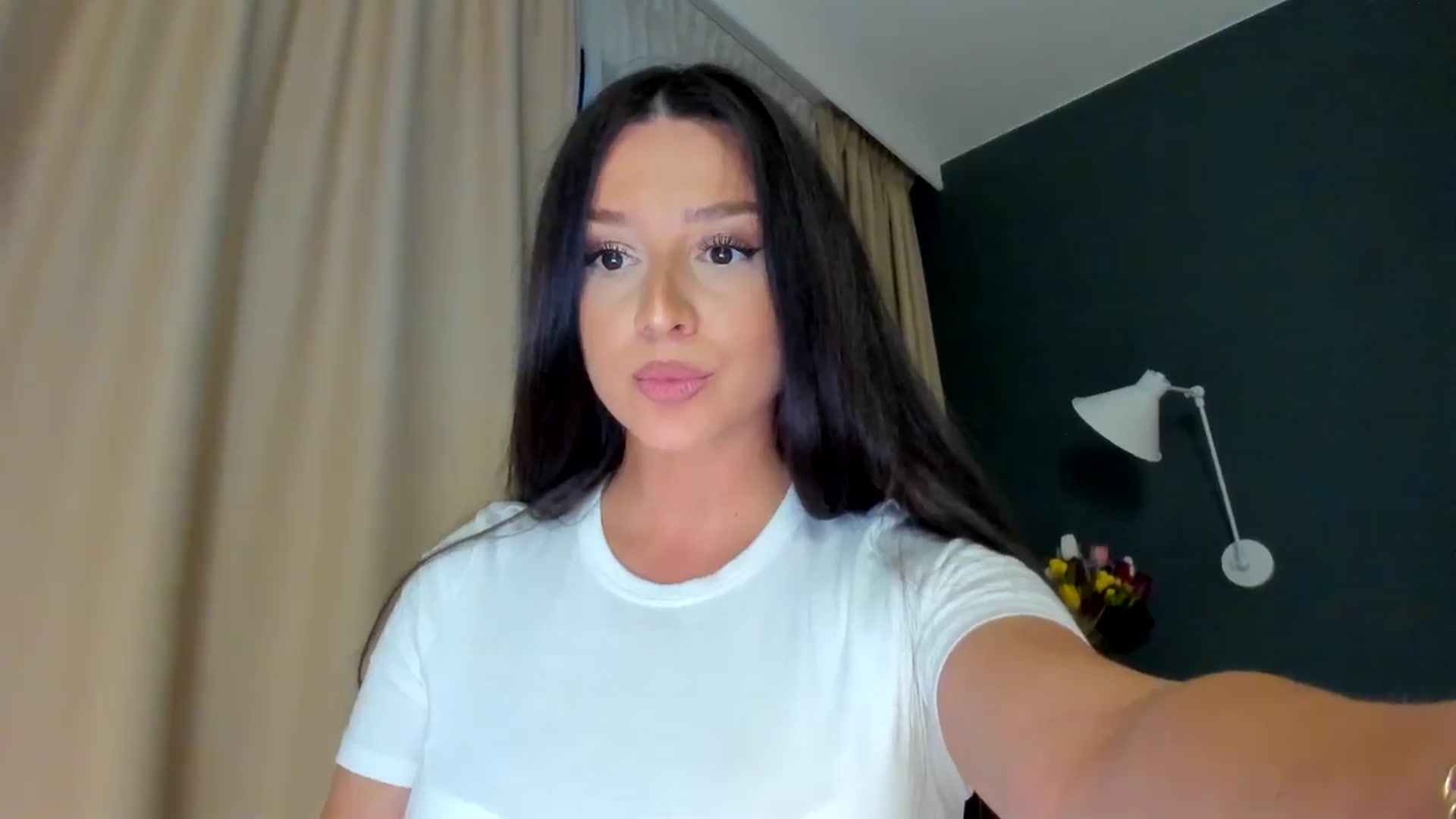 Gallery image thumbnail from Eve___'s myfreecams stream on, 02/14/2026, 16:28 image 8 of 20