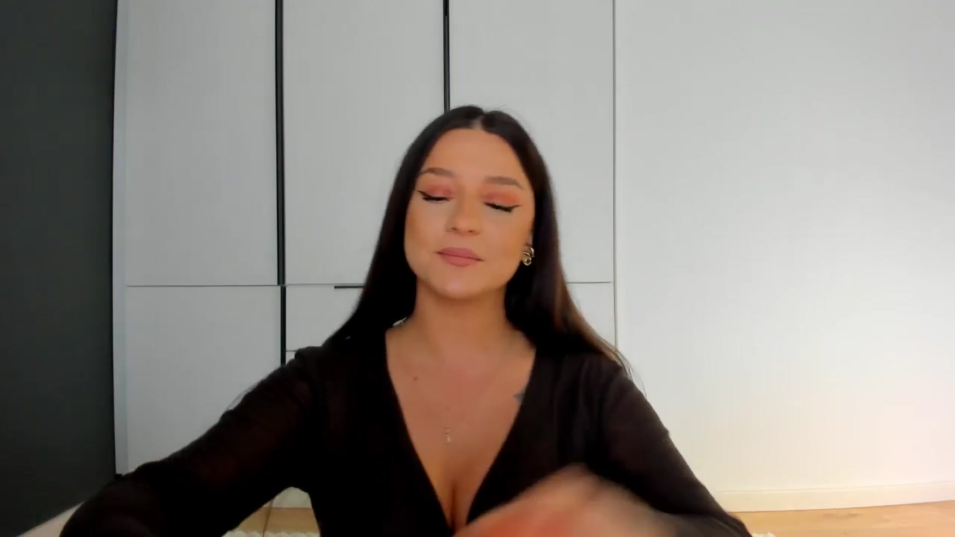 Gallery image thumbnail from Eve___'s myfreecams stream on, 02/20/2026, 12:53 image 10 of 20
