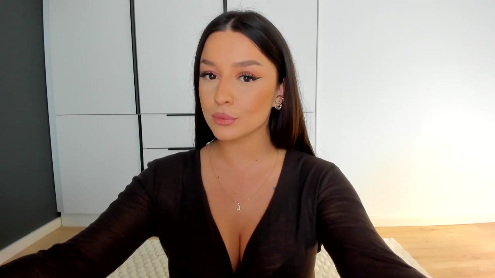 Gallery image thumbnail from Eve___'s myfreecams stream on, 02/20/2026, 12:53 image 7 of 20