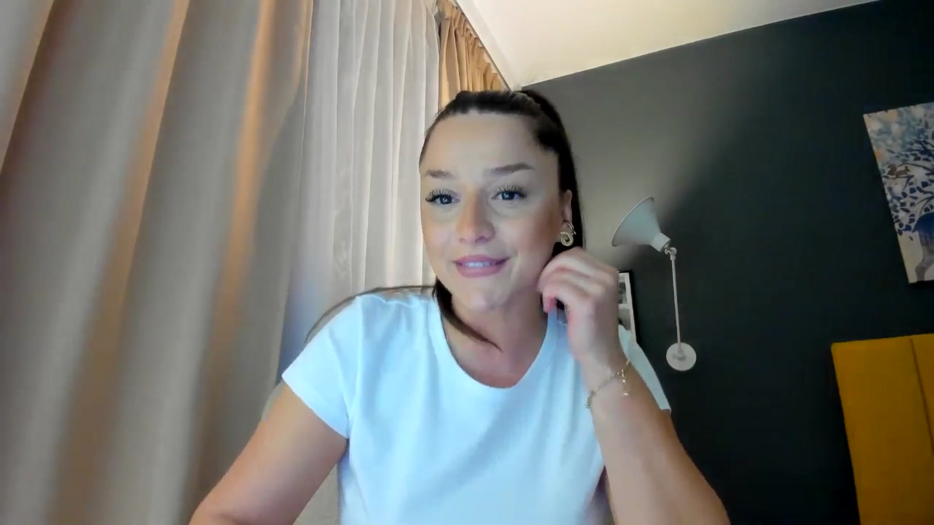 Gallery image thumbnail from Eve___'s myfreecams stream on, 02/21/2026, 16:32 image 9 of 20