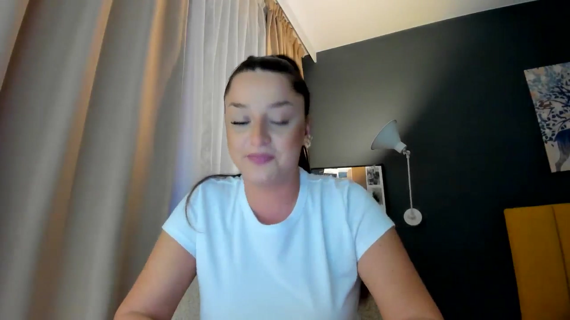 Gallery image thumbnail from Eve___'s myfreecams stream on, 02/21/2026, 16:32 image 5 of 20