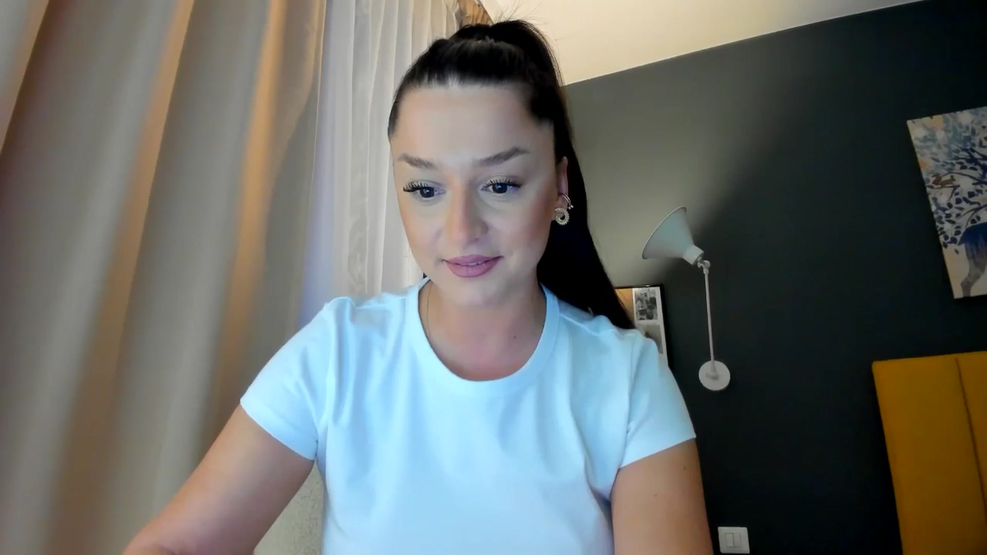 Gallery image thumbnail from Eve___'s myfreecams stream on, 02/21/2026, 16:32 image 4 of 20