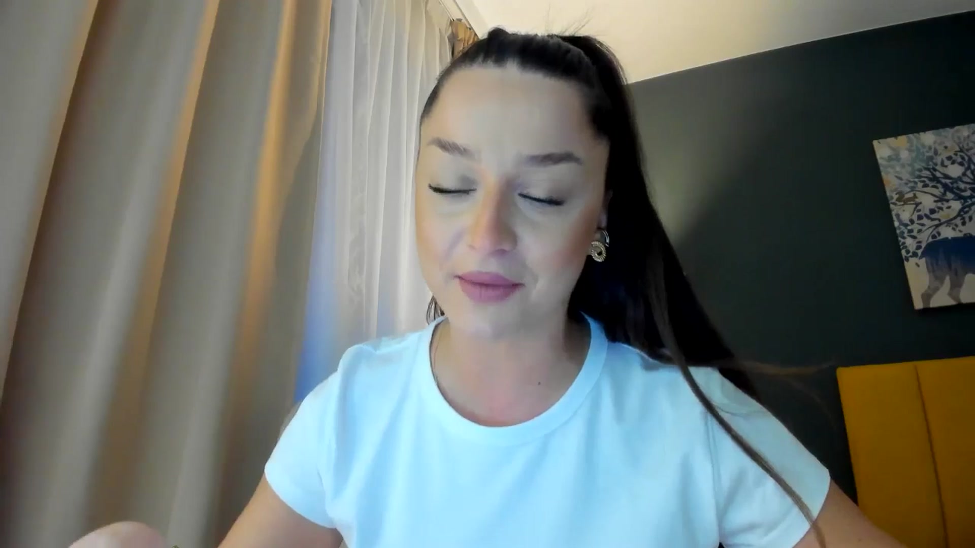 Gallery image thumbnail from Eve___'s myfreecams stream on, 02/21/2026, 16:32 image 3 of 20