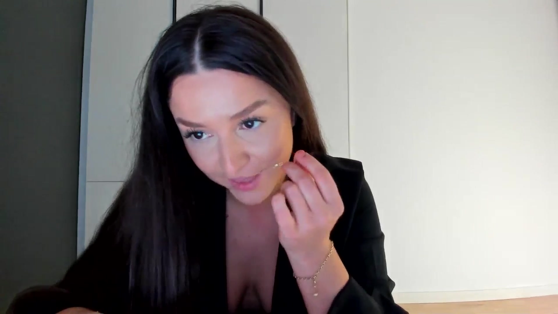 Gallery image thumbnail from Eve___'s myfreecams stream on, 02/24/2026, 15:52 image 17 of 20