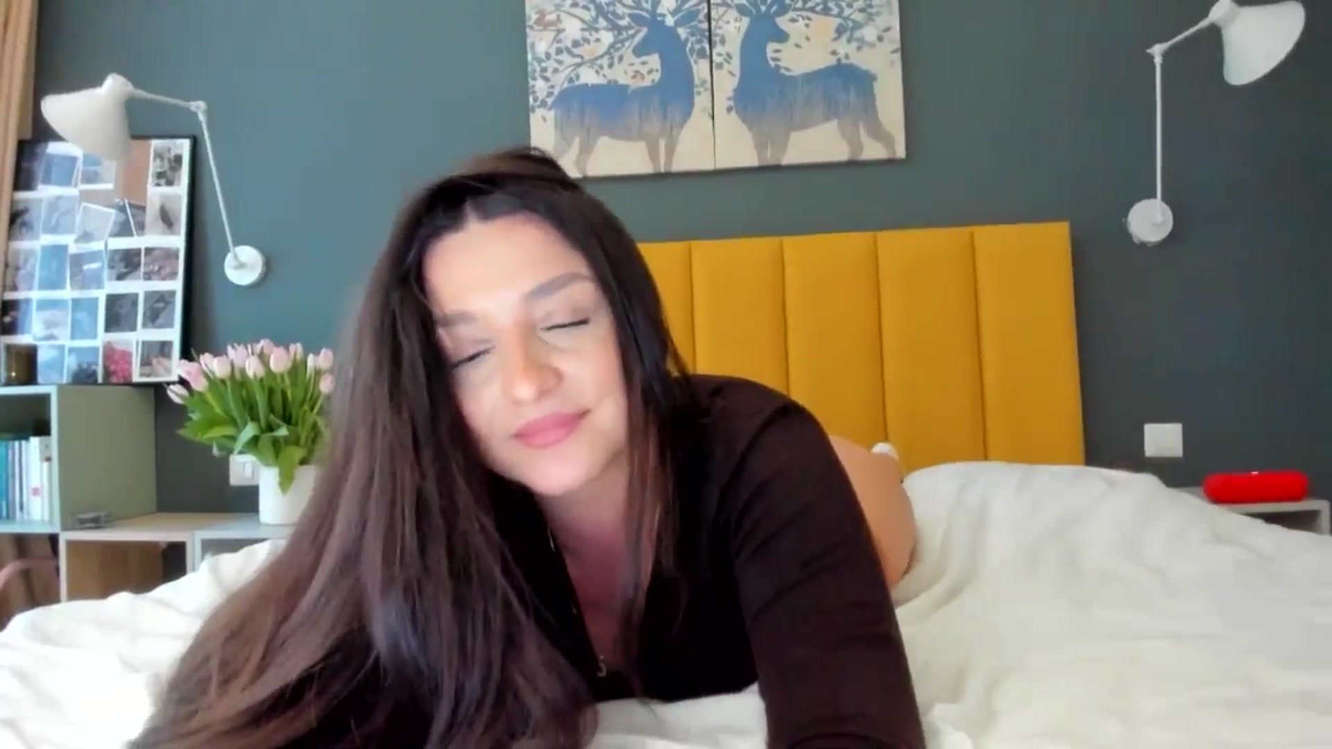 Gallery image thumbnail from Eve___'s myfreecams stream on, 03/05/2026, 16:13 image 18 of 20