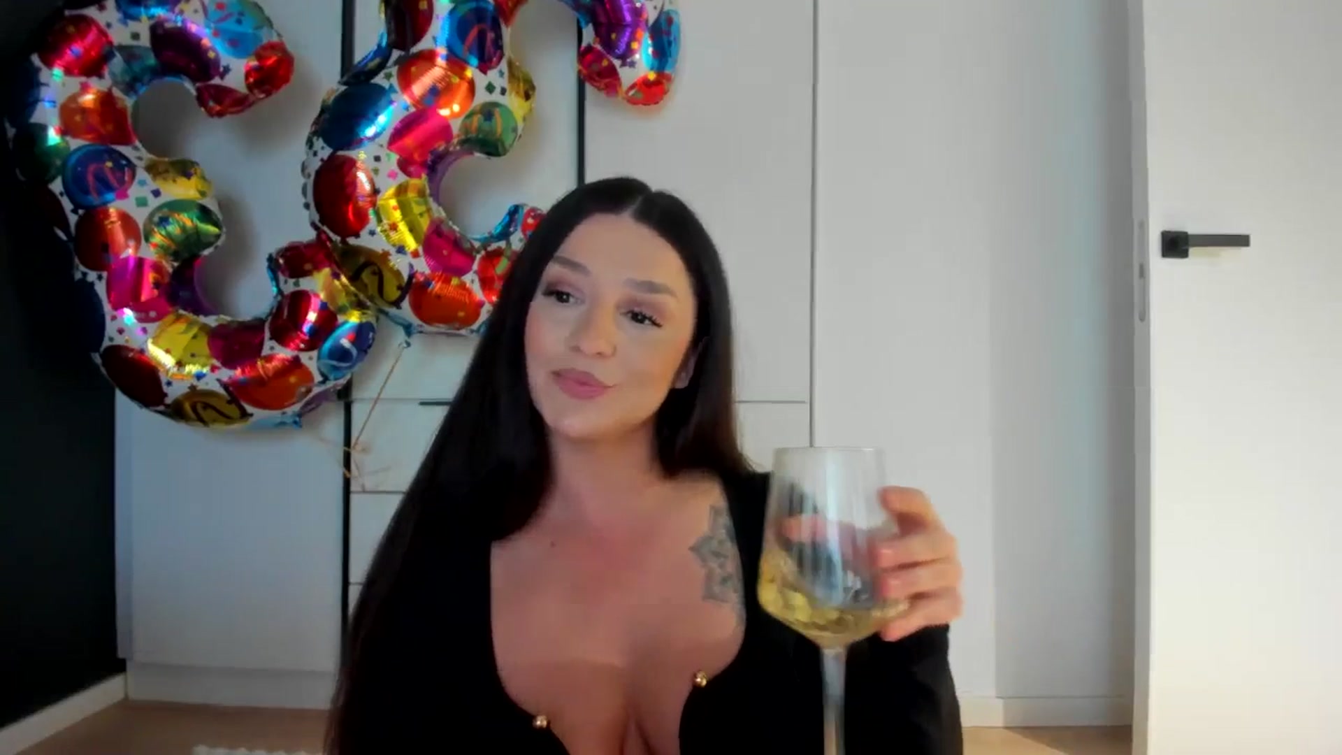 Gallery image thumbnail from Eve___'s myfreecams stream on, 03/19/2026, 14:26 image 15 of 20