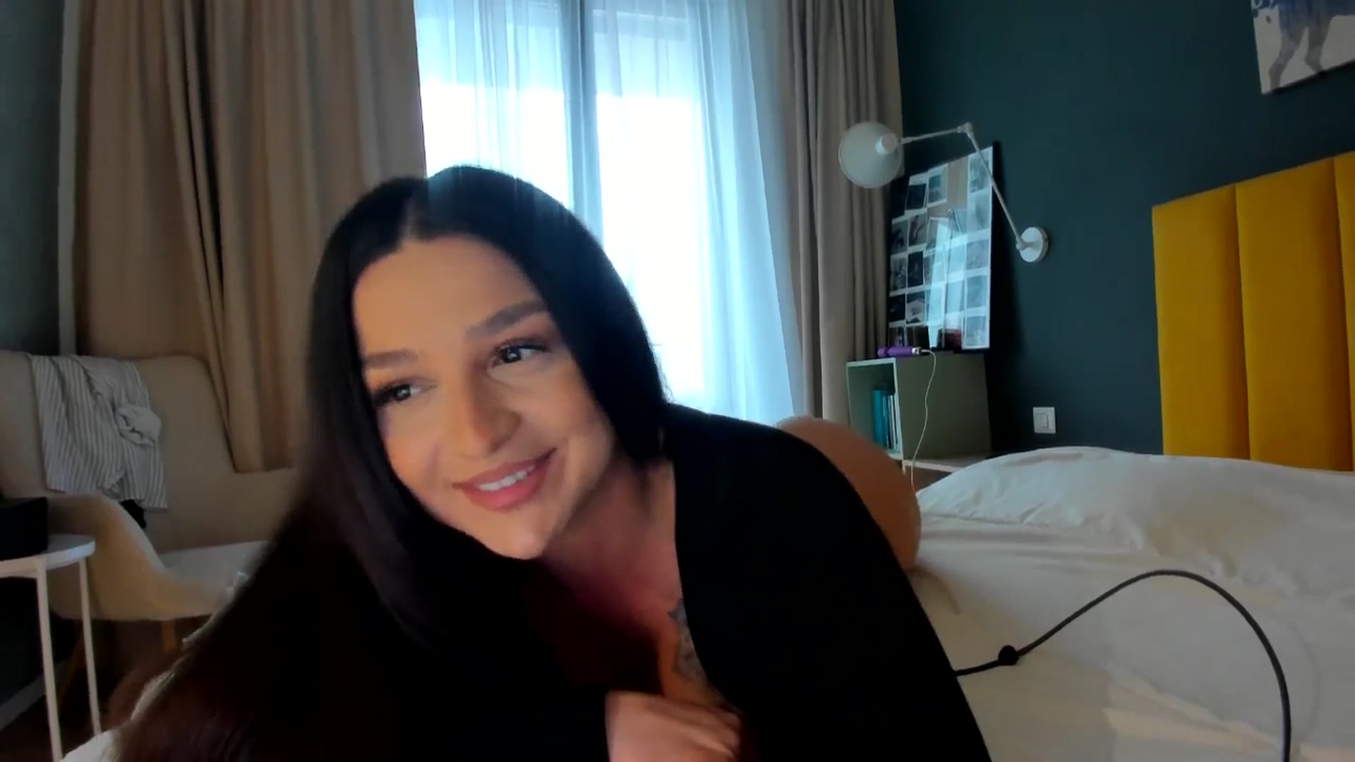 Gallery image thumbnail from Eve___'s myfreecams stream on, 03/19/2026, 14:26 image 20 of 20