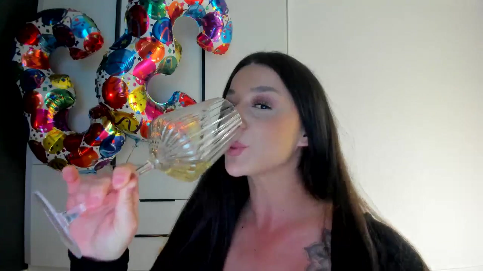Gallery image thumbnail from Eve___'s myfreecams stream on, 03/19/2026, 15:45 image 20 of 20