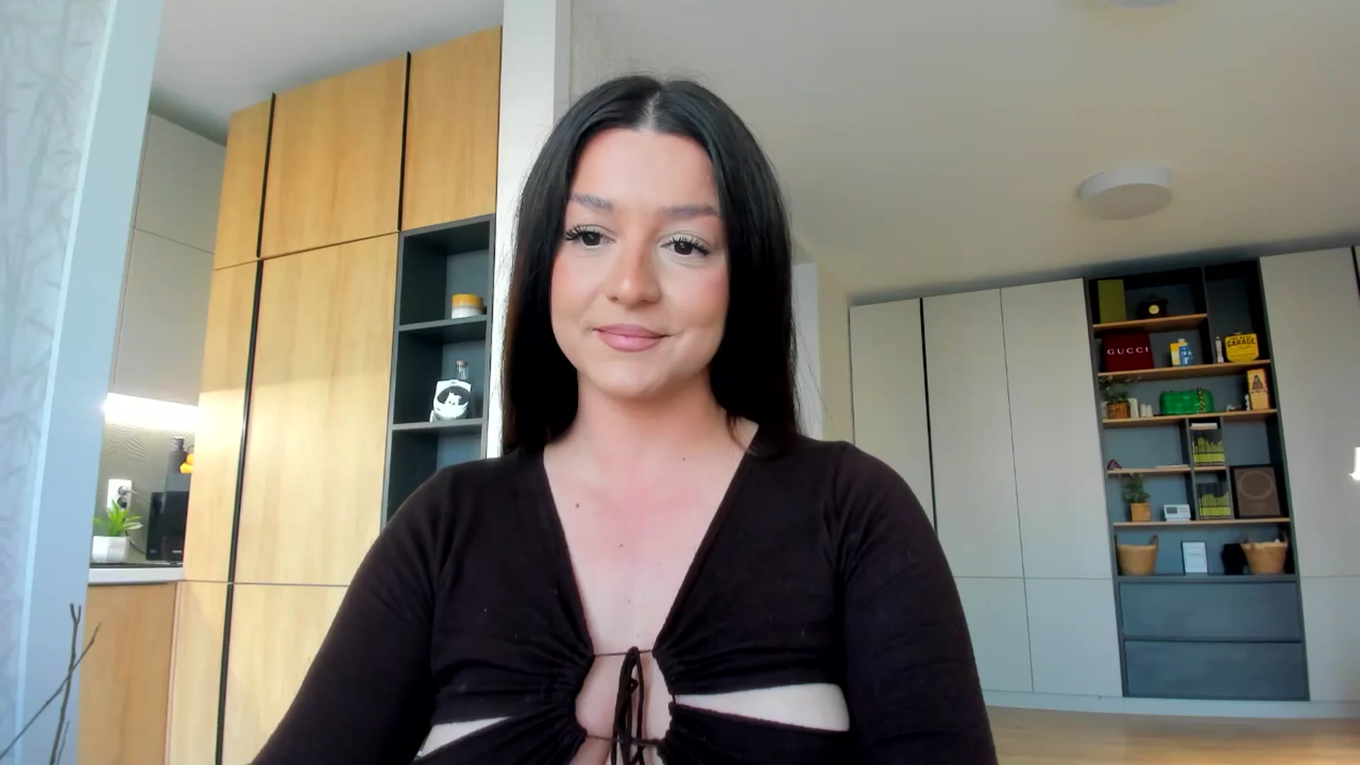 Gallery image thumbnail from Eve___'s myfreecams stream on, 03/24/2026, 15:19 image 15 of 20