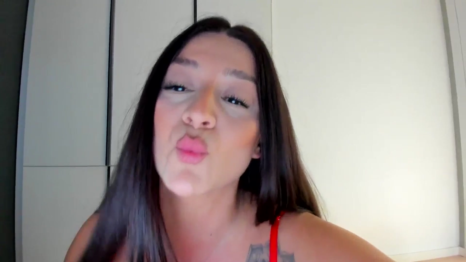 Gallery image thumbnail from Eve___'s myfreecams stream on, 03/28/2026, 15:34 image 12 of 20