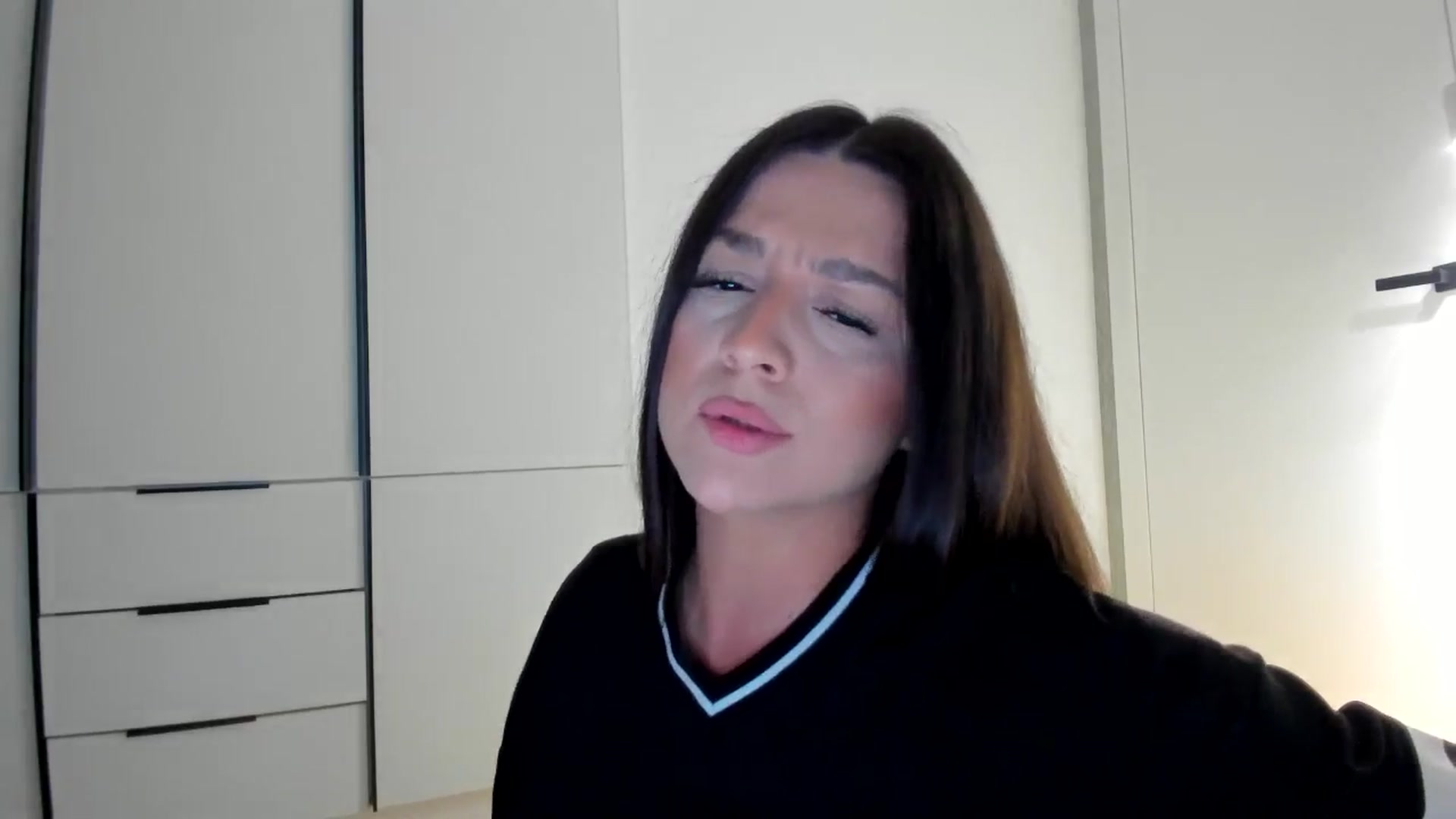 Gallery image thumbnail from Eve___'s myfreecams stream on, 03/28/2026, 15:34 image 16 of 20
