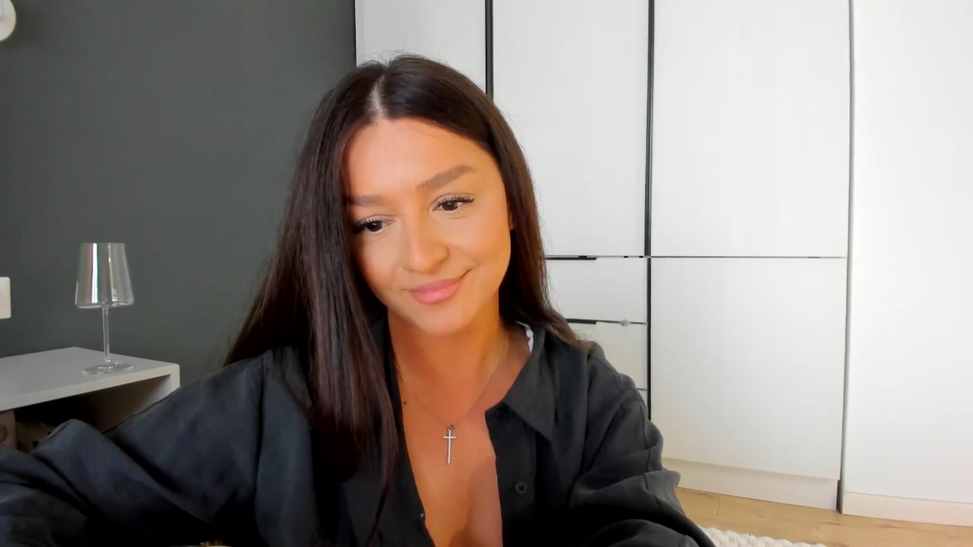 Gallery image thumbnail from Eve___'s myfreecams stream on, 04/09/2026, 14:17 image 16 of 20