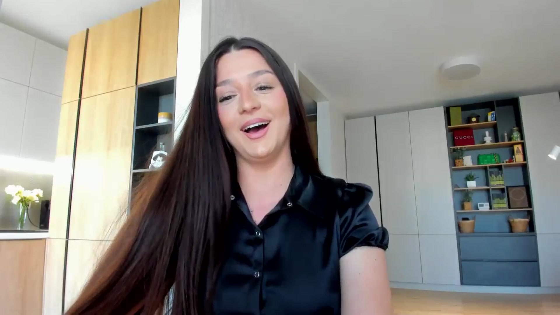 Gallery image thumbnail from Eve___'s myfreecams stream on, 04/17/2026, 14:07 image 11 of 20