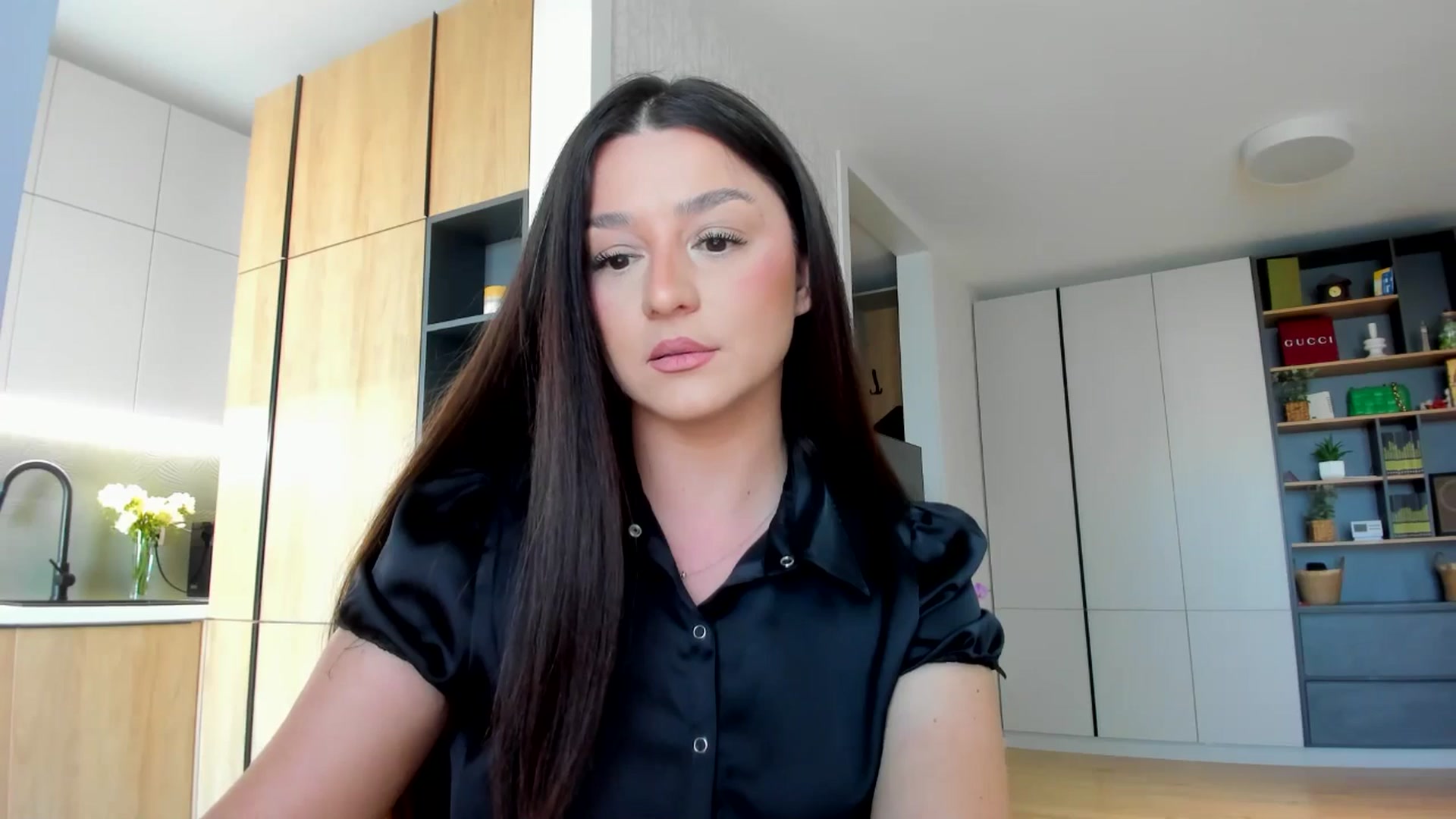 Gallery image thumbnail from Eve___'s myfreecams stream on, 04/17/2026, 14:07 image 5 of 20