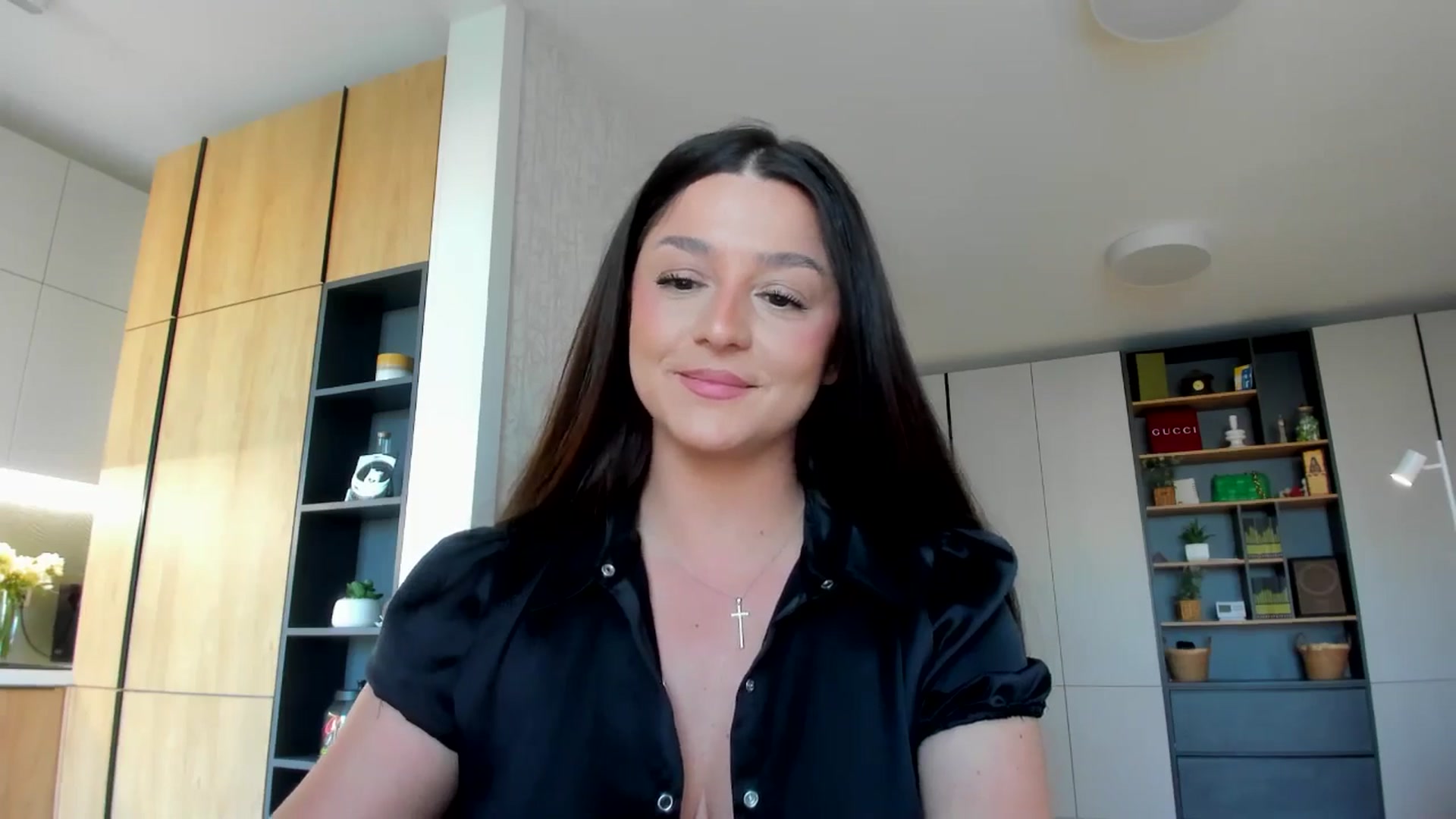 Gallery image thumbnail from Eve___'s myfreecams stream on, 04/17/2026, 15:18 image 16 of 20