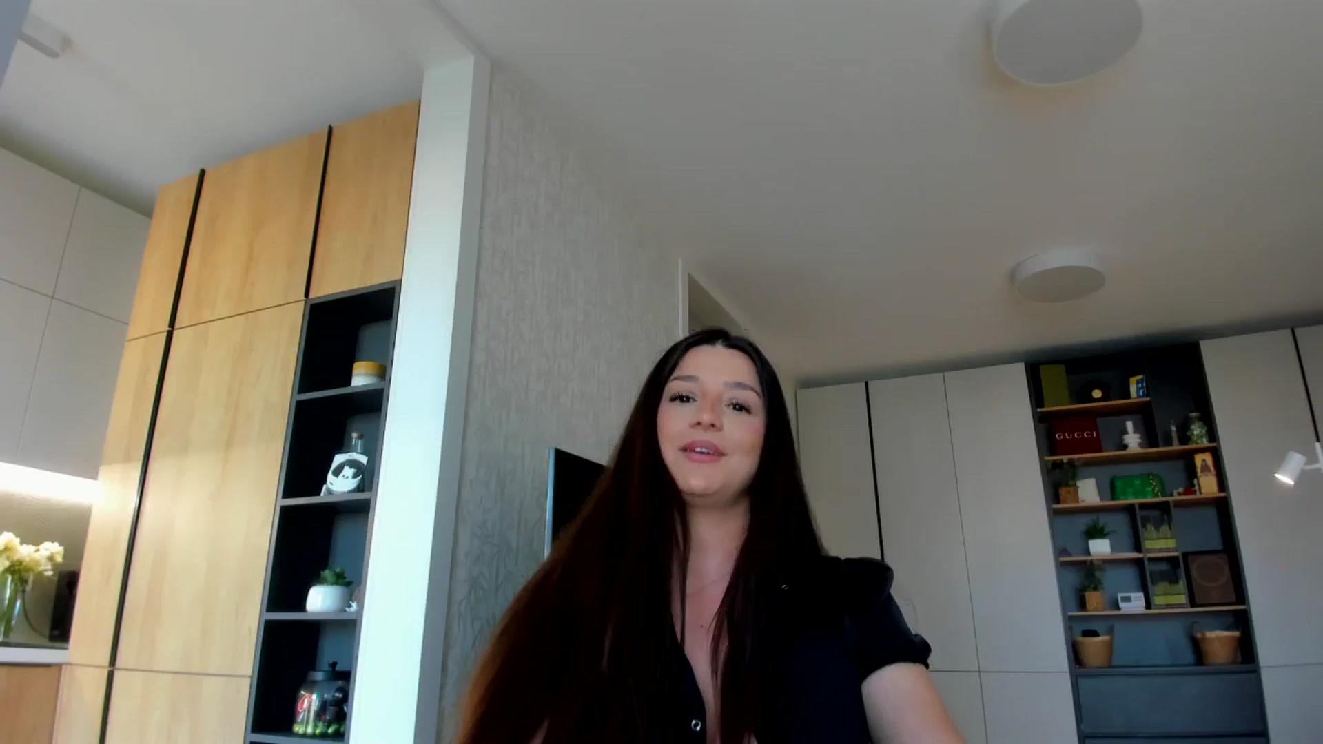 Gallery image thumbnail from Eve___'s myfreecams stream on, 04/17/2026, 15:18 image 18 of 20