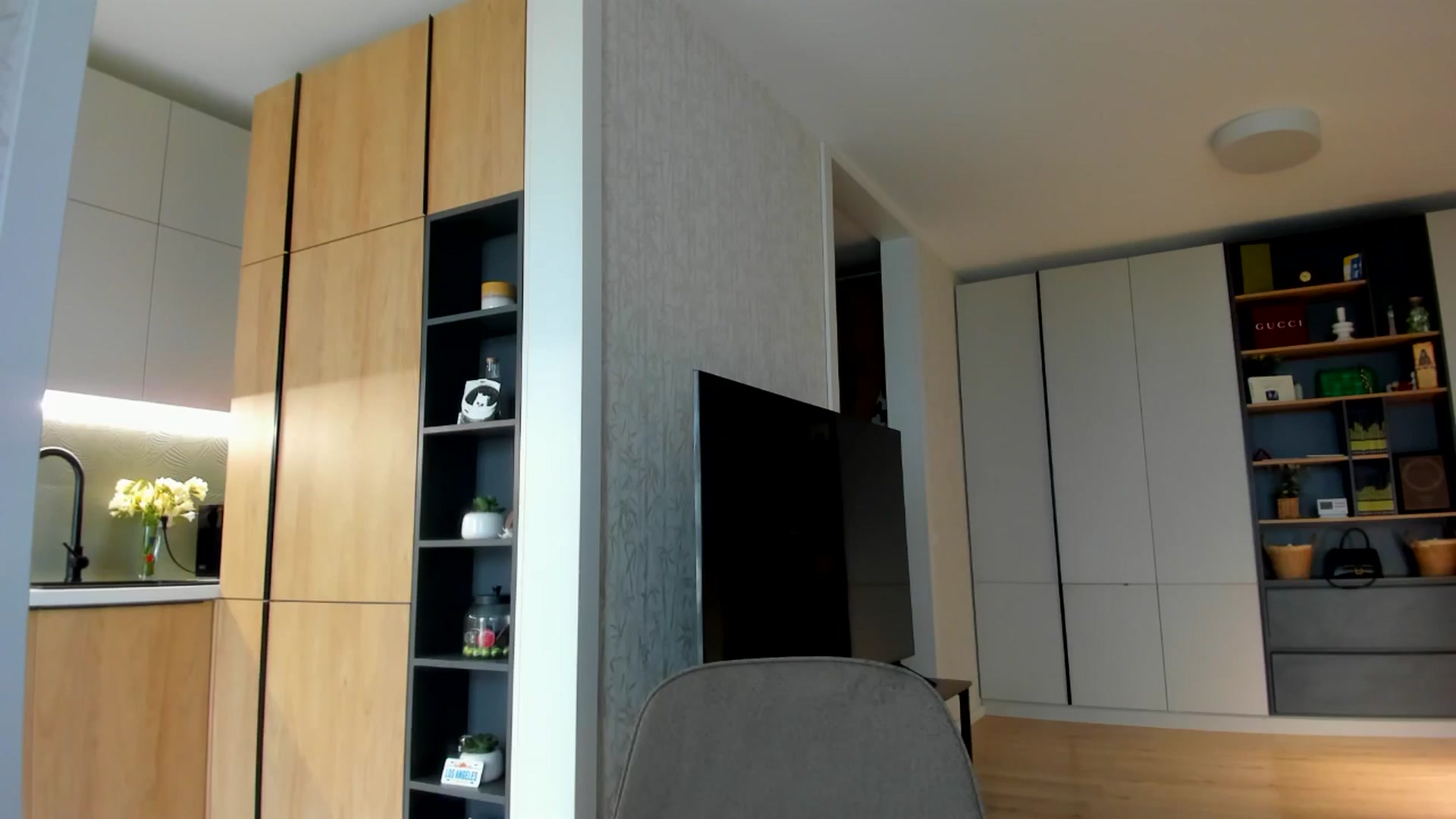Gallery image thumbnail from Eve___'s myfreecams stream on, 04/20/2026, 13:59 image 5 of 20