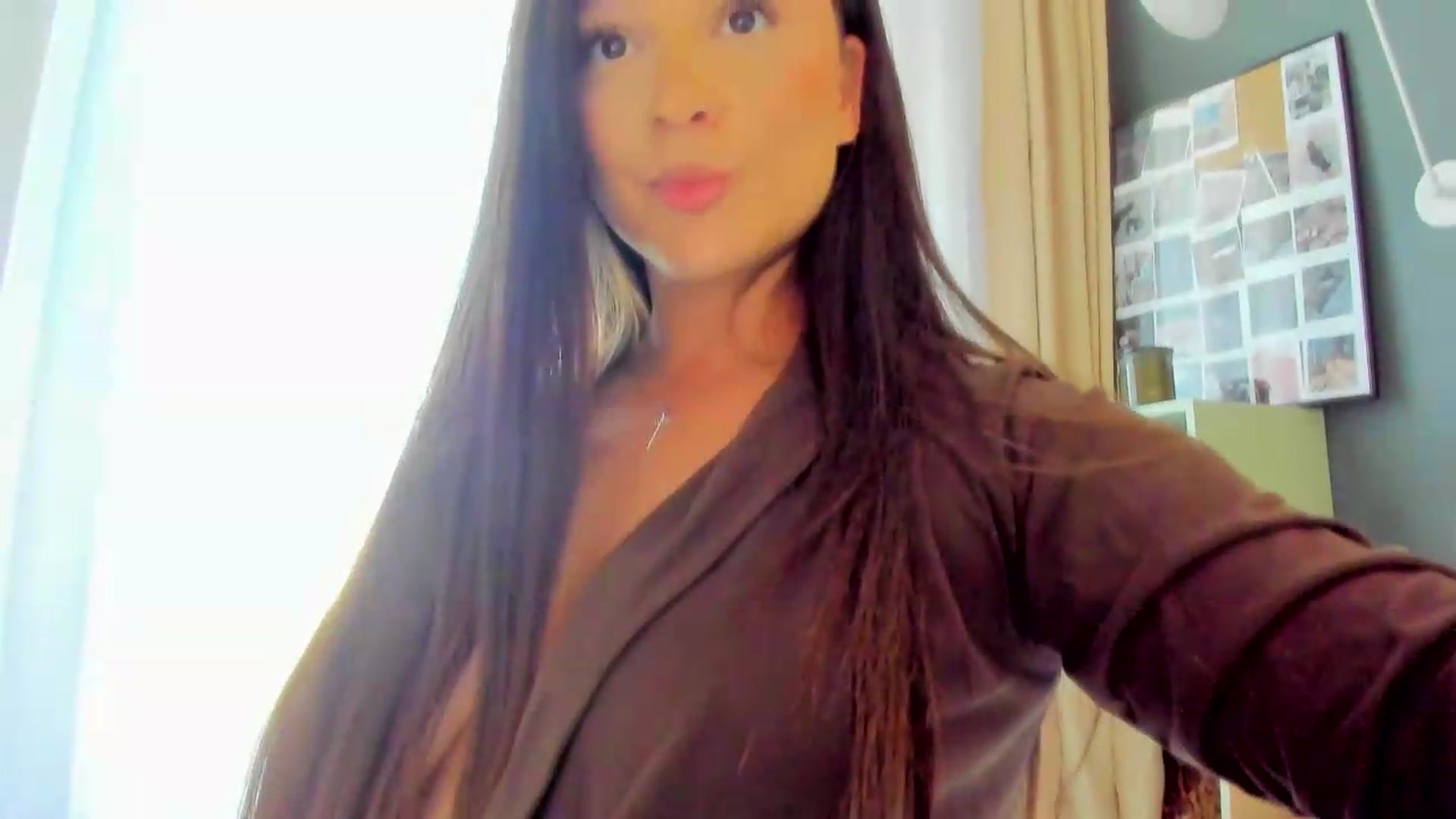 Gallery image thumbnail from Eve___'s myfreecams stream on, 05/04/2026, 13:37 image 19 of 20