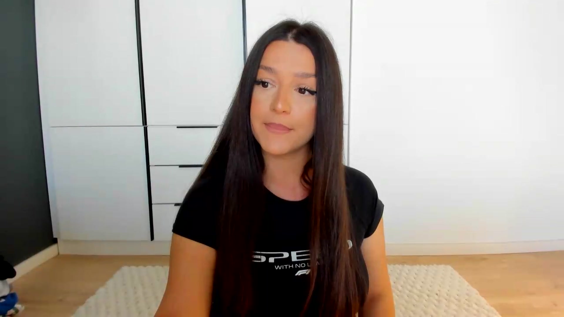 Gallery image thumbnail from Eve___'s myfreecams stream on, 05/14/2026, 14:38 image 11 of 20