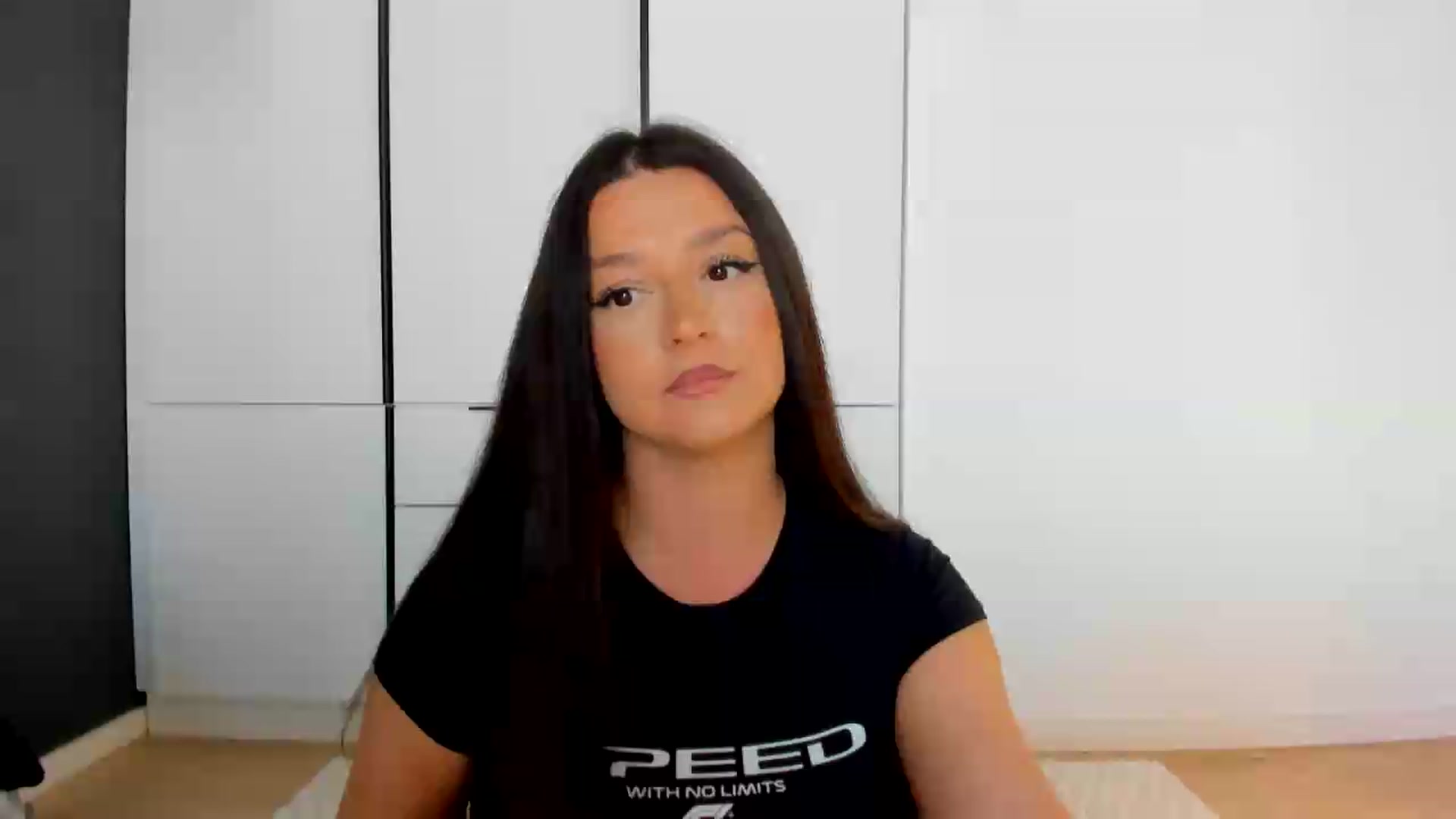 Gallery image thumbnail from Eve___'s myfreecams stream on, 05/14/2026, 14:38 image 18 of 20