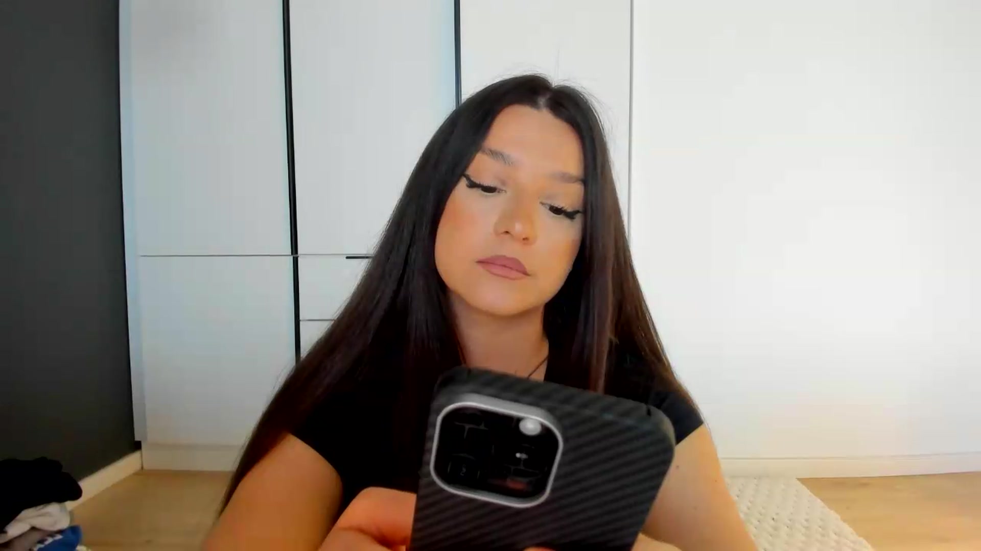 Gallery image thumbnail from Eve___'s myfreecams stream on, 05/14/2026, 15:52 image 14 of 20
