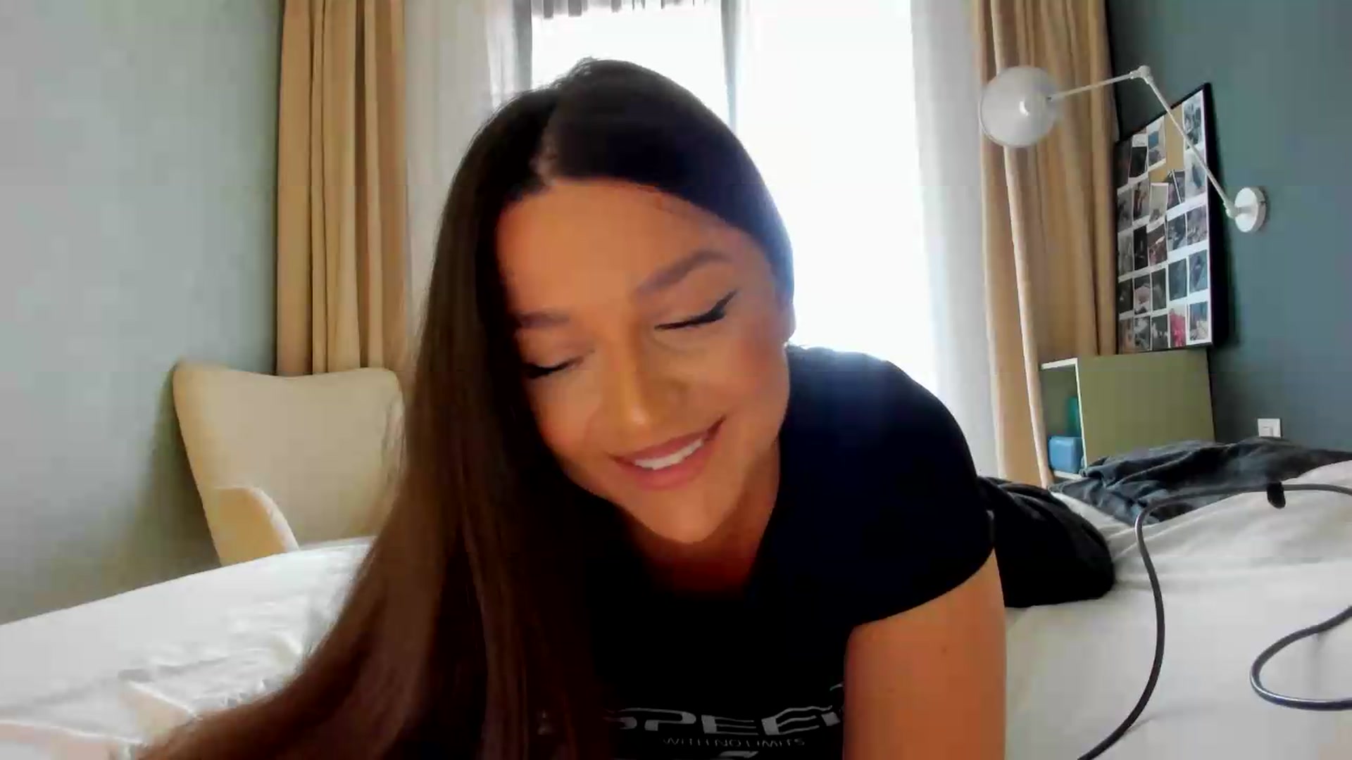 Gallery image thumbnail from Eve___'s myfreecams stream on, 05/14/2026, 15:52 image 19 of 20