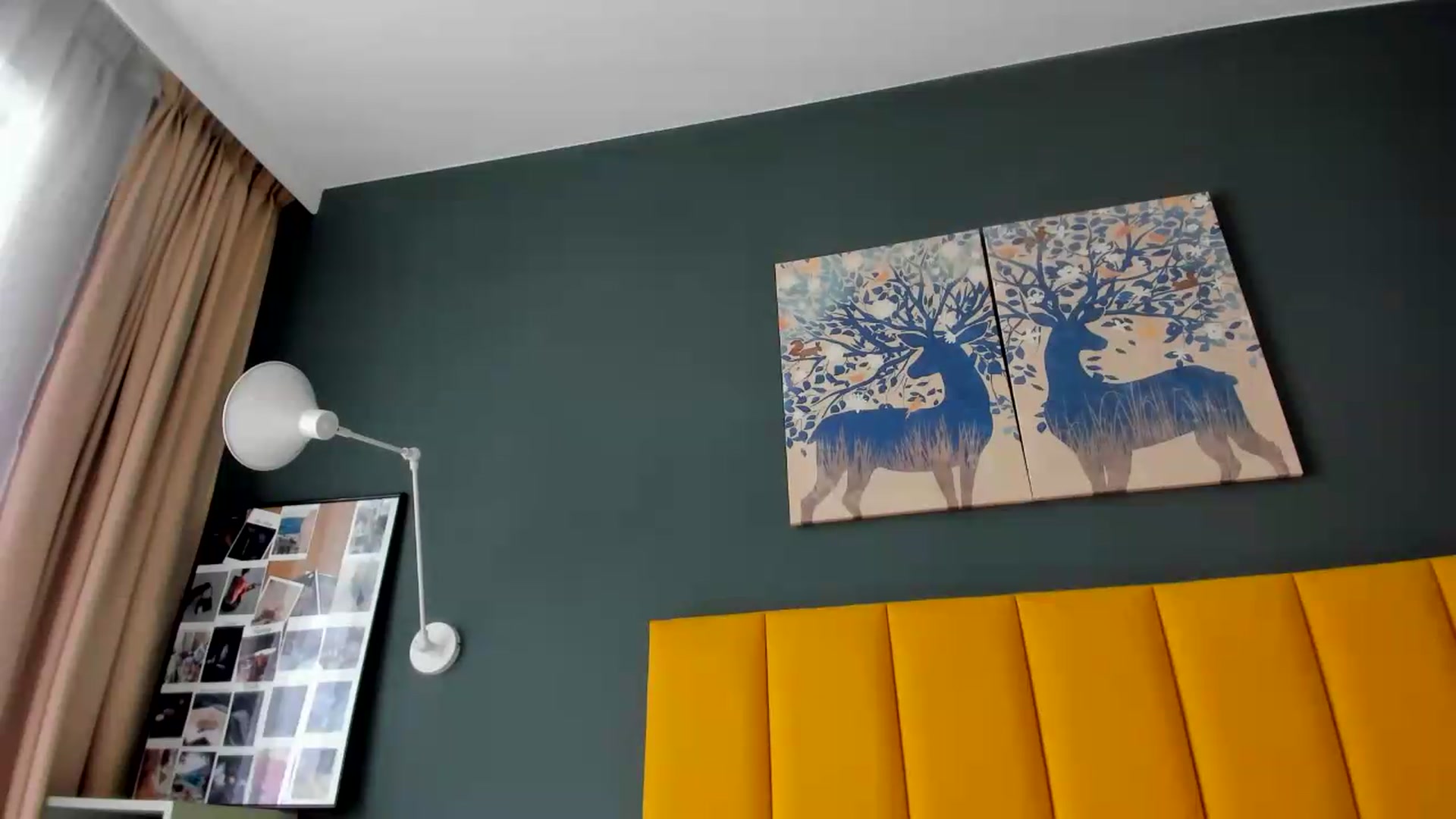 Gallery image thumbnail from Eve___'s myfreecams stream on, 05/15/2026, 15:56 image 18 of 20