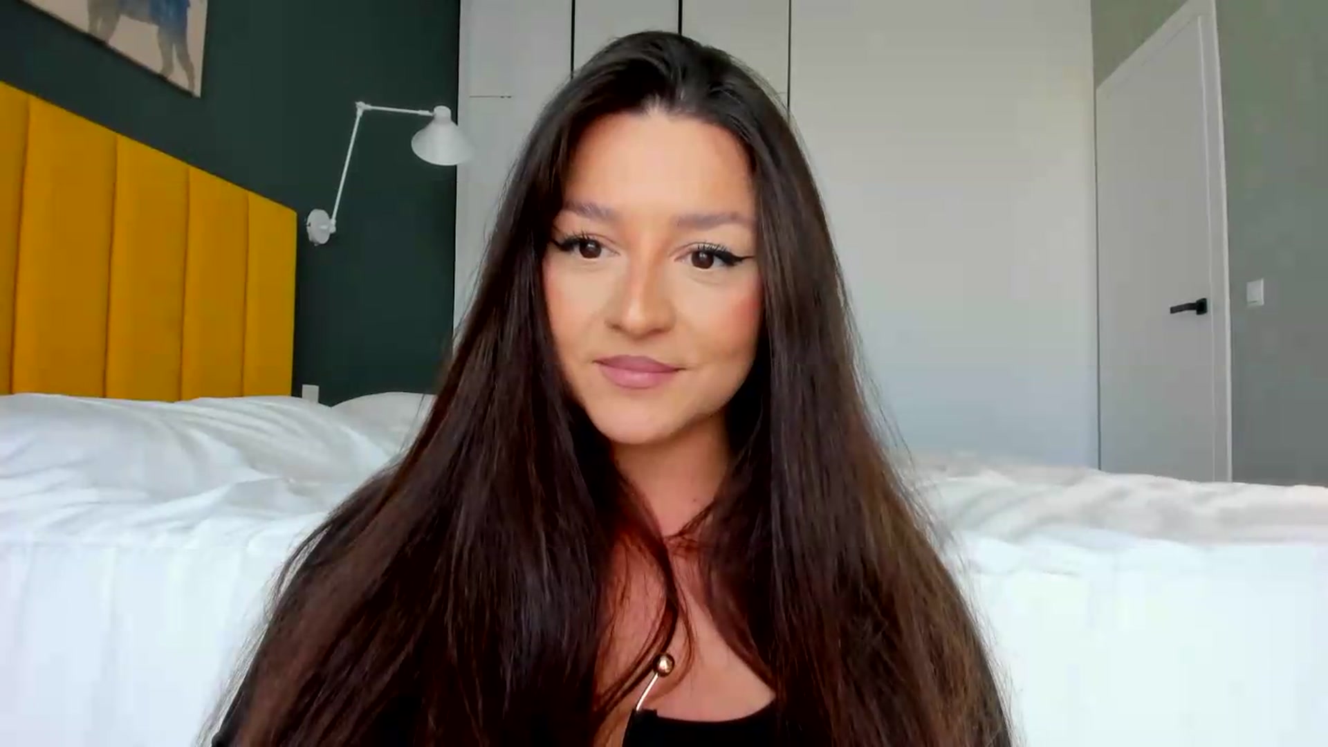 Gallery image thumbnail from Eve___'s myfreecams stream on, 05/15/2026, 15:56 image 20 of 20