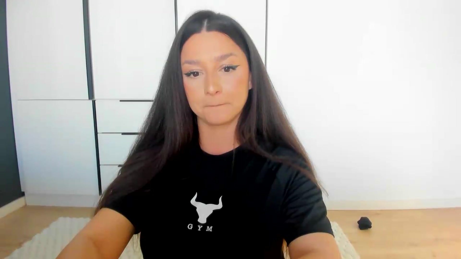 Gallery image thumbnail from Eve___'s myfreecams stream on, 05/17/2026, 15:31 image 10 of 20