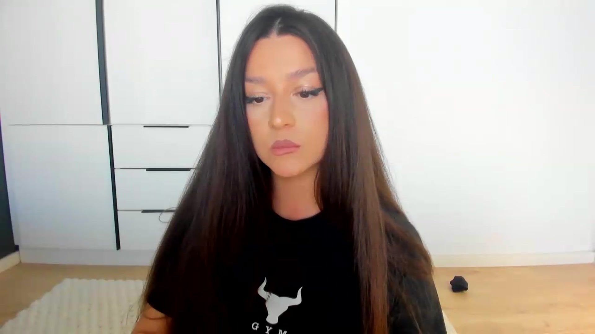 Gallery image thumbnail from Eve___'s myfreecams stream on, 05/17/2026, 15:31 image 13 of 20
