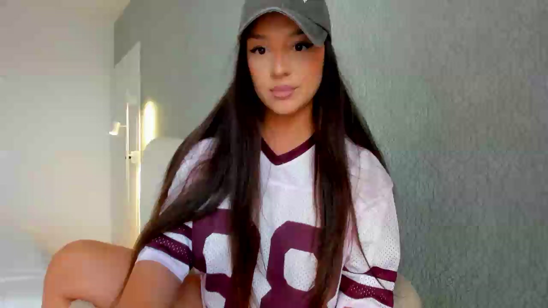 Gallery image thumbnail from Eve___'s myfreecams stream on, 05/19/2026, 14:24 image 6 of 20