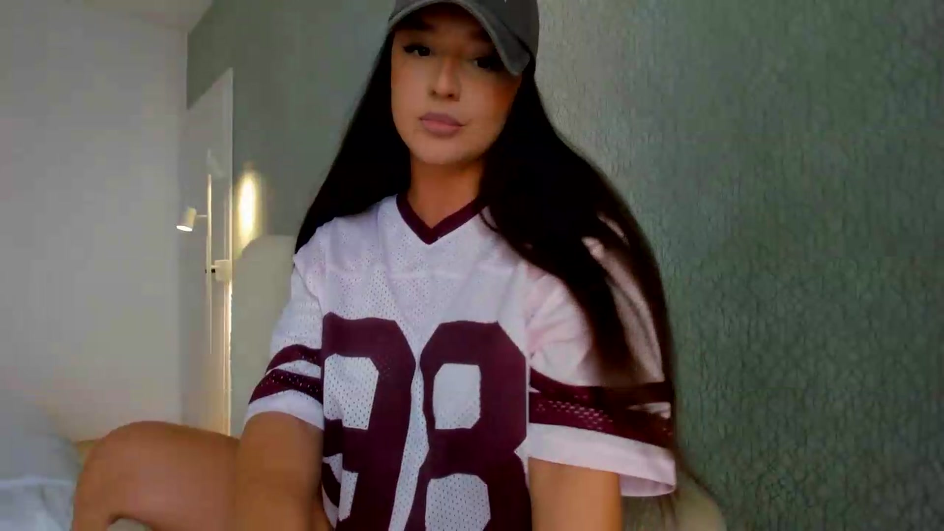 Gallery image thumbnail from Eve___'s myfreecams stream on, 05/19/2026, 14:24 image 10 of 20
