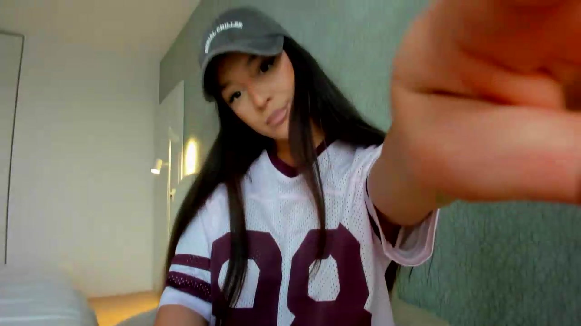 Gallery image thumbnail from Eve___'s myfreecams stream on, 05/19/2026, 14:24 image 5 of 20