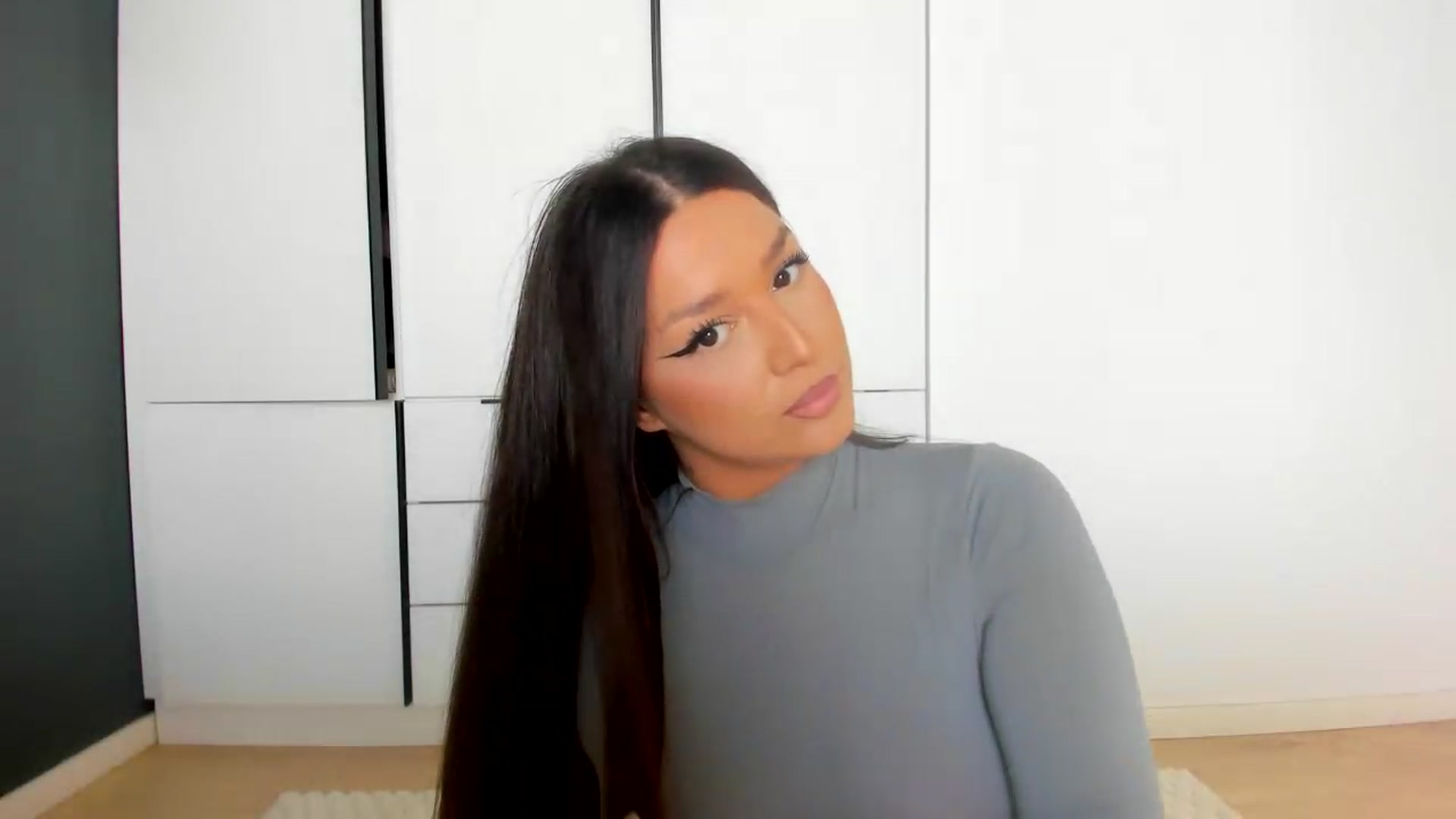 Gallery image thumbnail from Eve___'s myfreecams stream on, 05/22/2026, 14:10 image 16 of 20