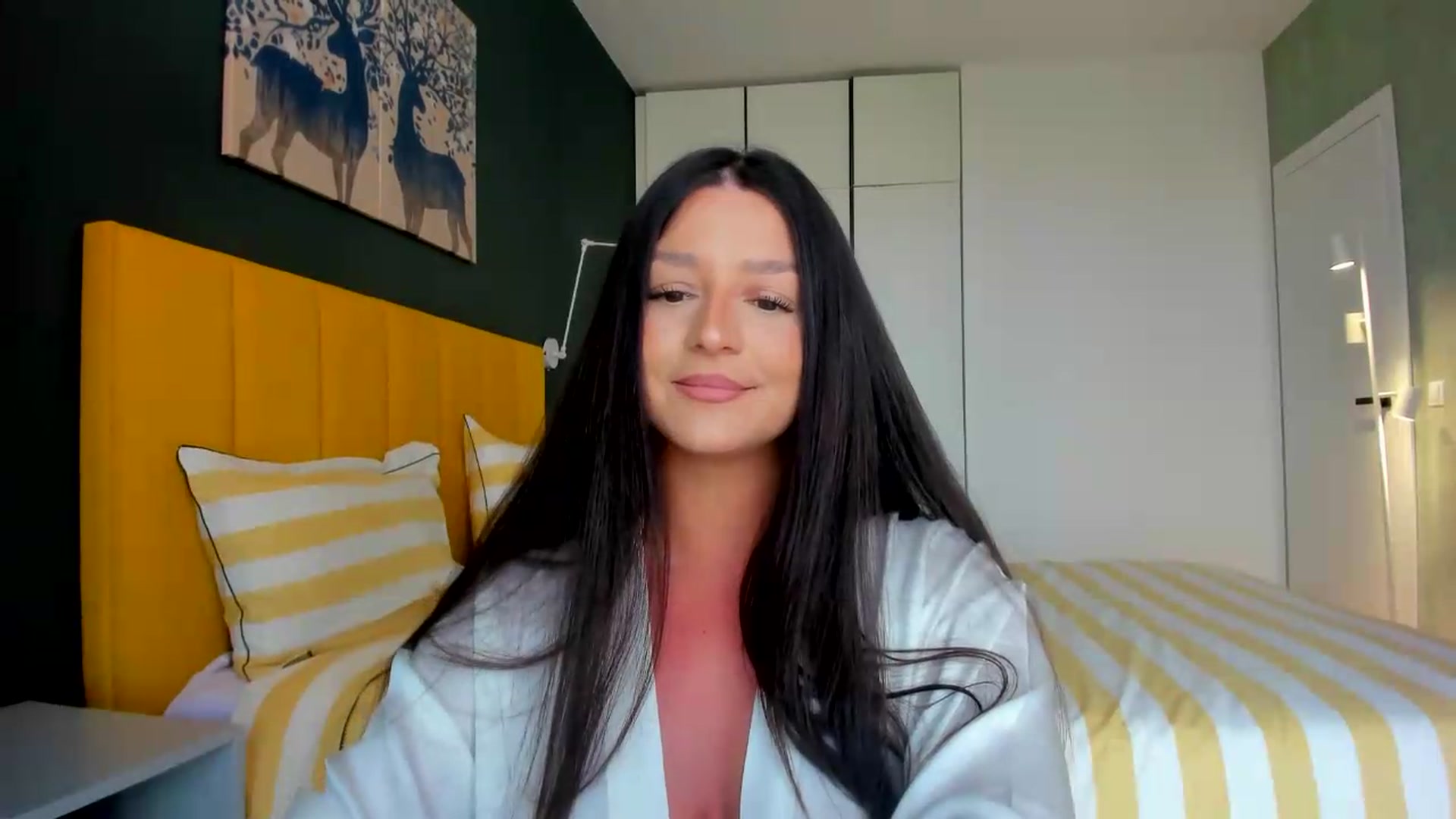 Gallery image thumbnail from Eve___'s myfreecams stream on, 05/28/2026, 14:13 image 15 of 20