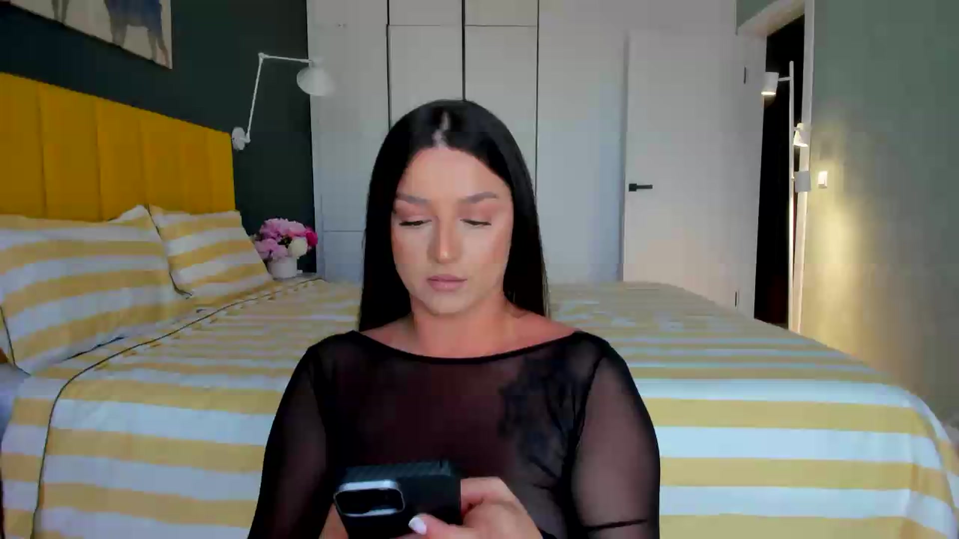 Gallery image thumbnail from Eve___'s myfreecams stream on, 05/29/2026, 14:09 image 16 of 20