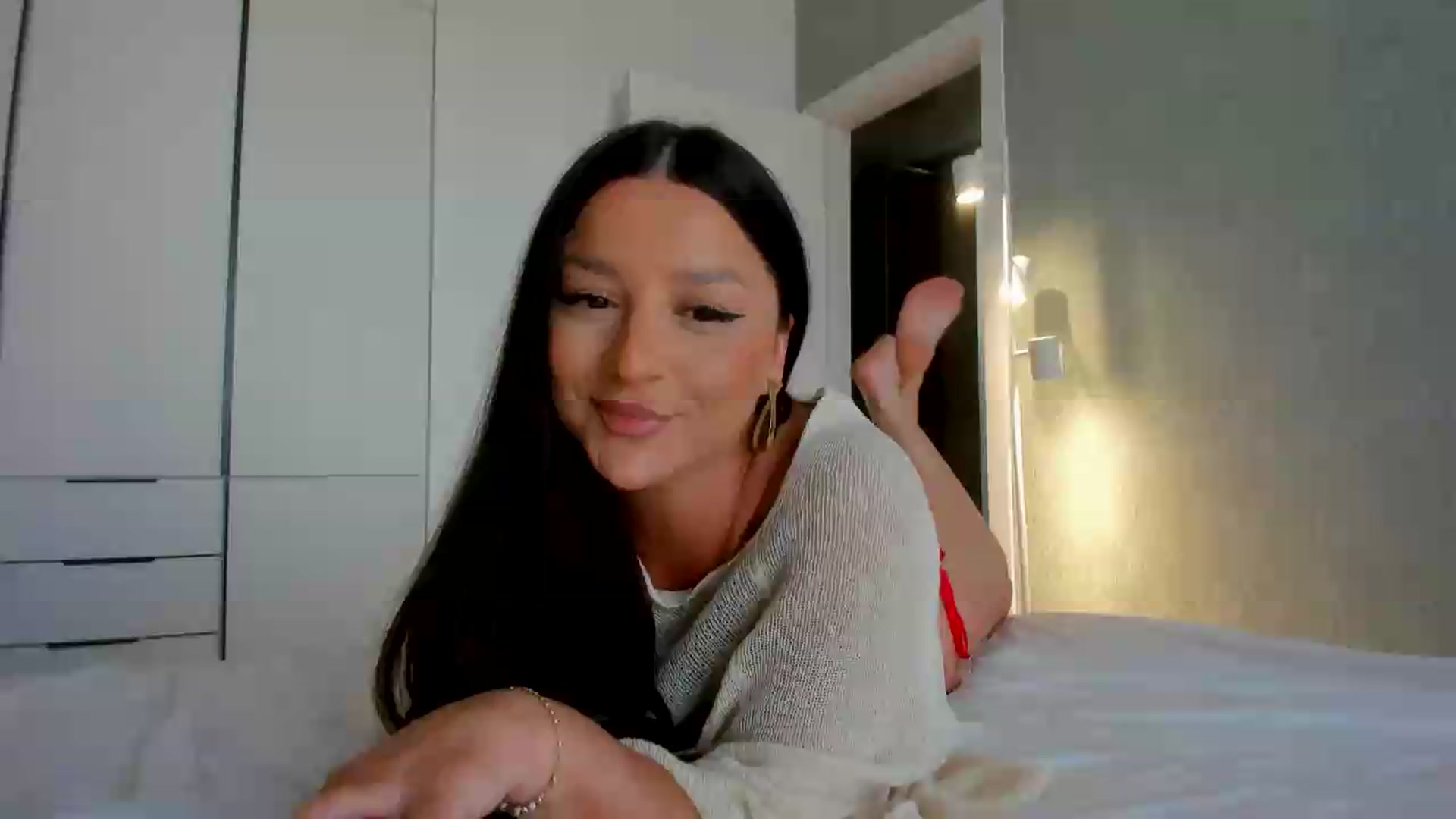 Gallery image thumbnail from Eve___'s myfreecams stream on, 06/19/2026, 14:29 image 6 of 20