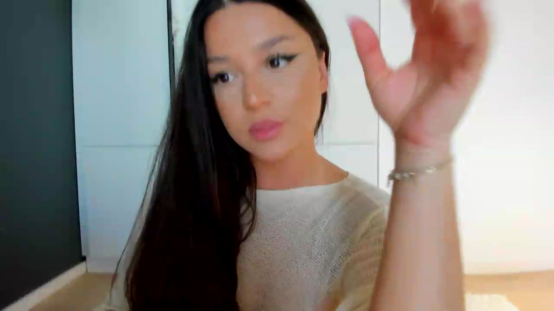 Gallery image thumbnail from Eve___'s myfreecams stream on, 07/06/2026, 15:52 image 3 of 20