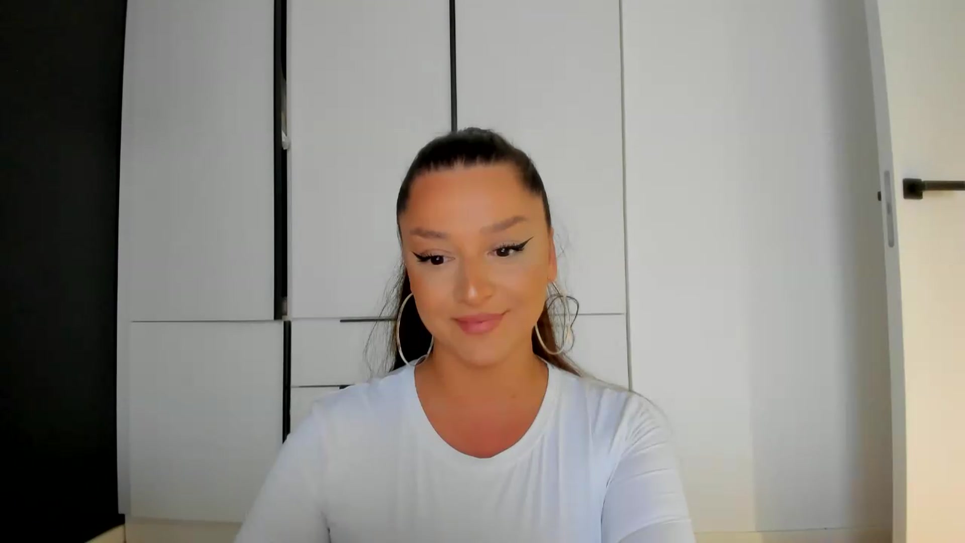 Gallery image thumbnail from Eve___'s myfreecams stream on, 07/08/2026, 13:34 image 7 of 20