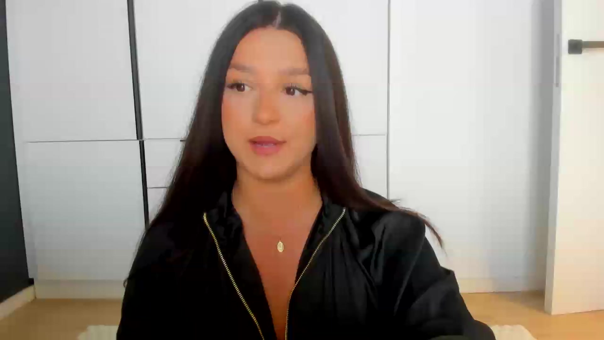 Gallery image thumbnail from Eve___'s myfreecams stream on, 08/03/2026, 13:03 image 16 of 20