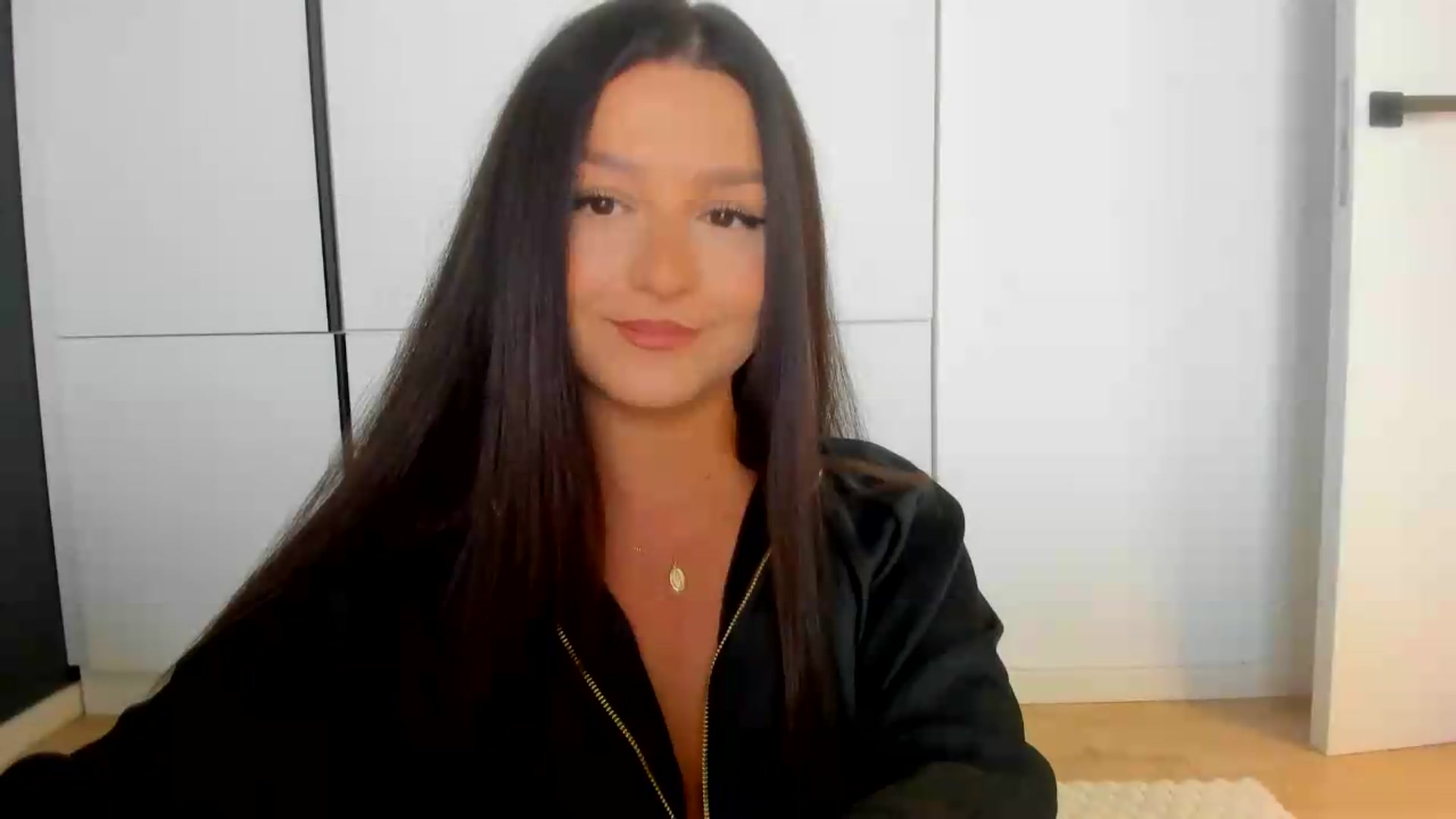 Gallery image thumbnail from Eve___'s myfreecams stream on, 08/03/2026, 13:03 image 15 of 20