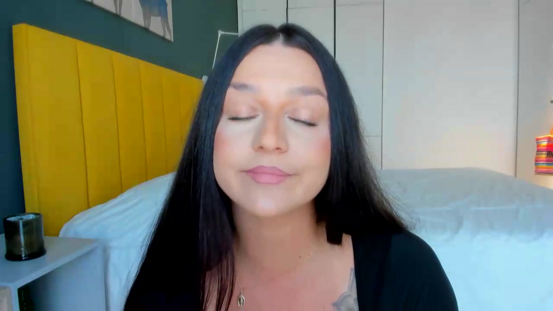 Gallery image thumbnail from Eve___'s myfreecams stream on, 08/05/2026, 15:33 image 4 of 20