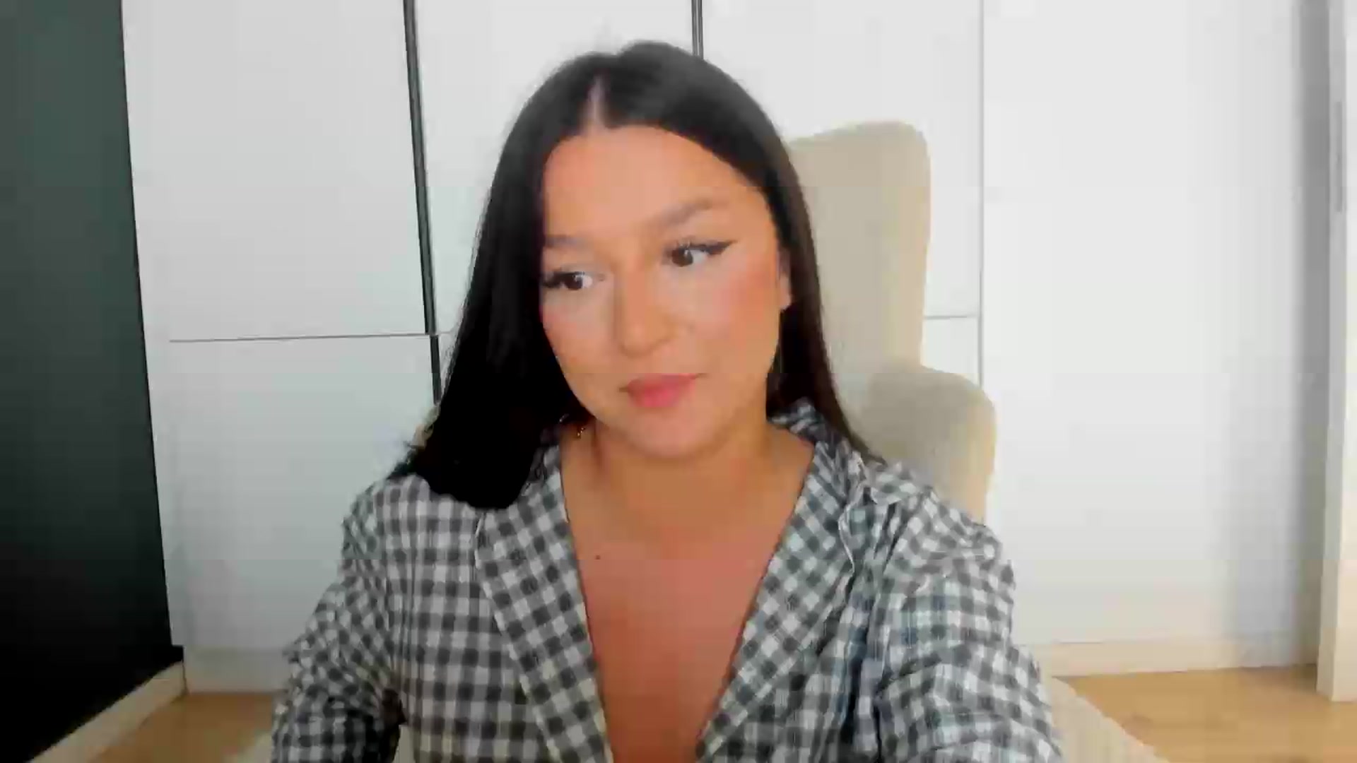 Gallery image thumbnail from Eve___'s myfreecams stream on, 08/09/2026, 14:57 image 17 of 20