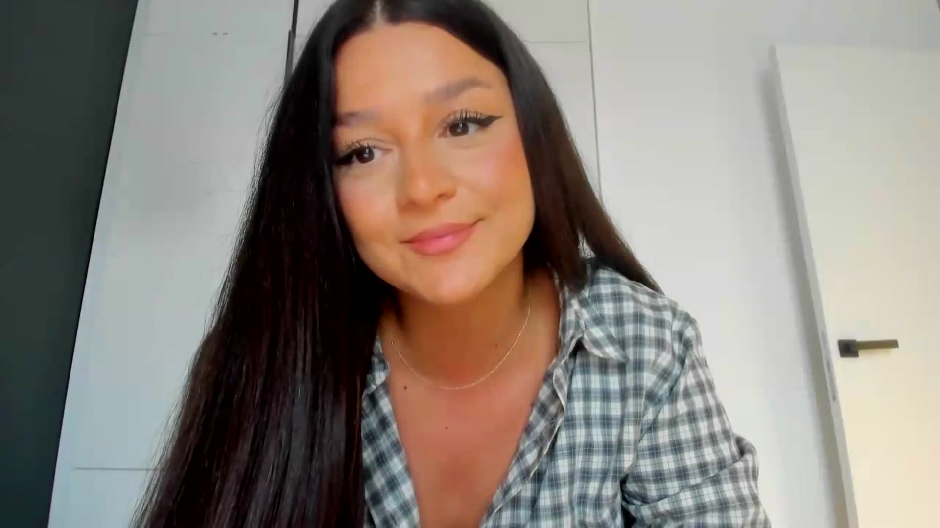 Gallery image thumbnail from Eve___'s myfreecams stream on, 08/09/2026, 14:57 image 2 of 20