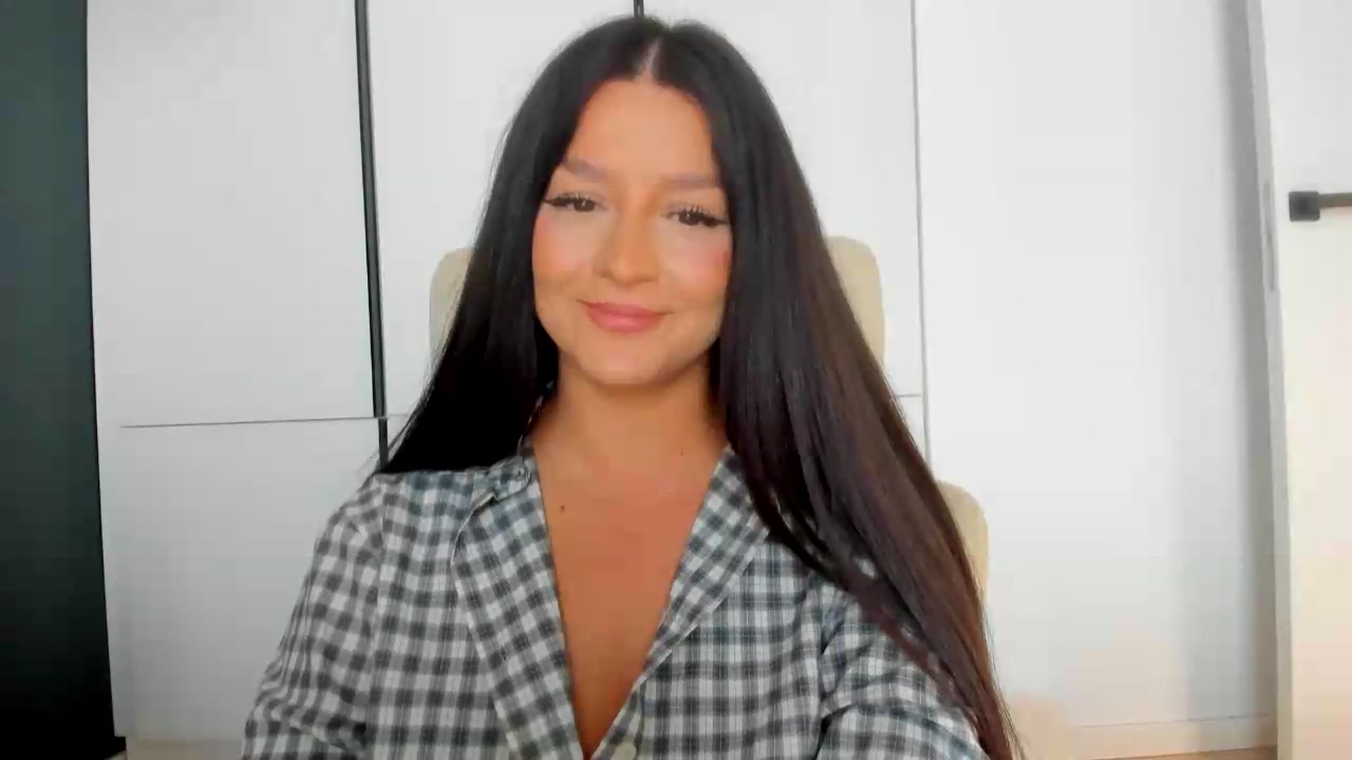 Gallery image thumbnail from Eve___'s myfreecams stream on, 08/09/2026, 14:57 image 9 of 20