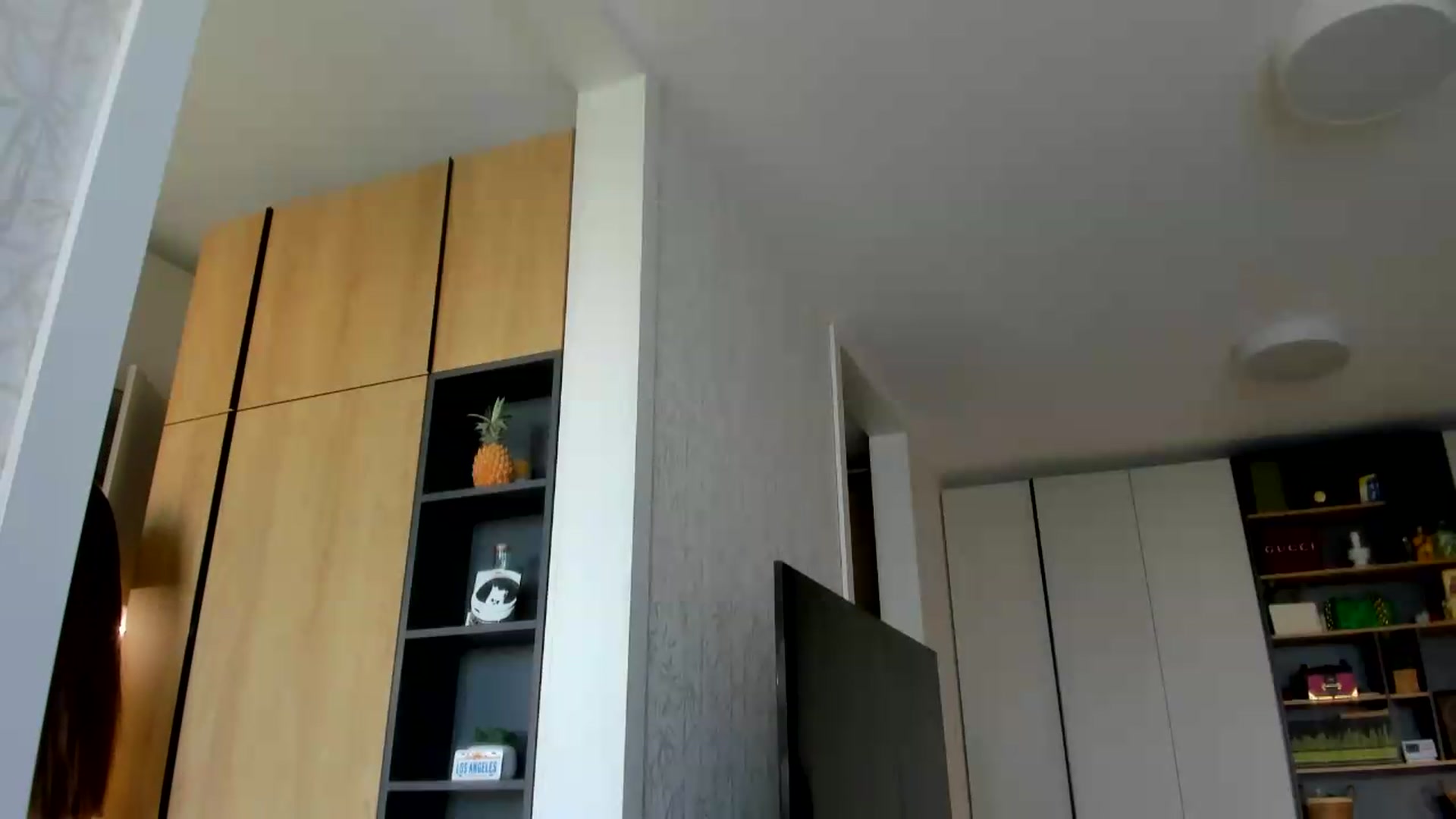 Gallery image thumbnail from Eve___'s myfreecams stream on, 08/16/2026, 13:14 image 11 of 20
