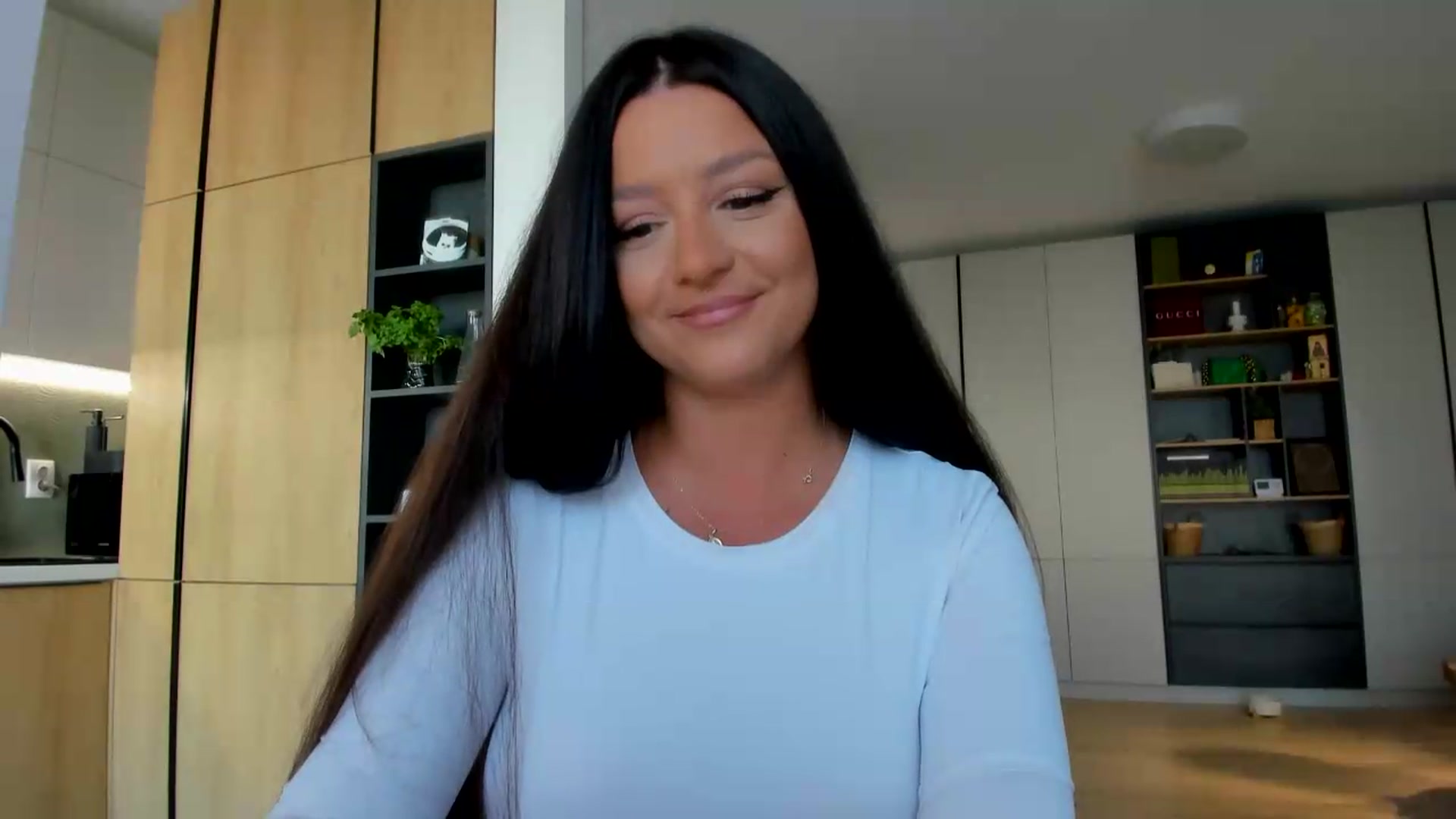 Gallery image thumbnail from Eve___'s myfreecams stream on, 08/22/2026, 14:34 image 12 of 20