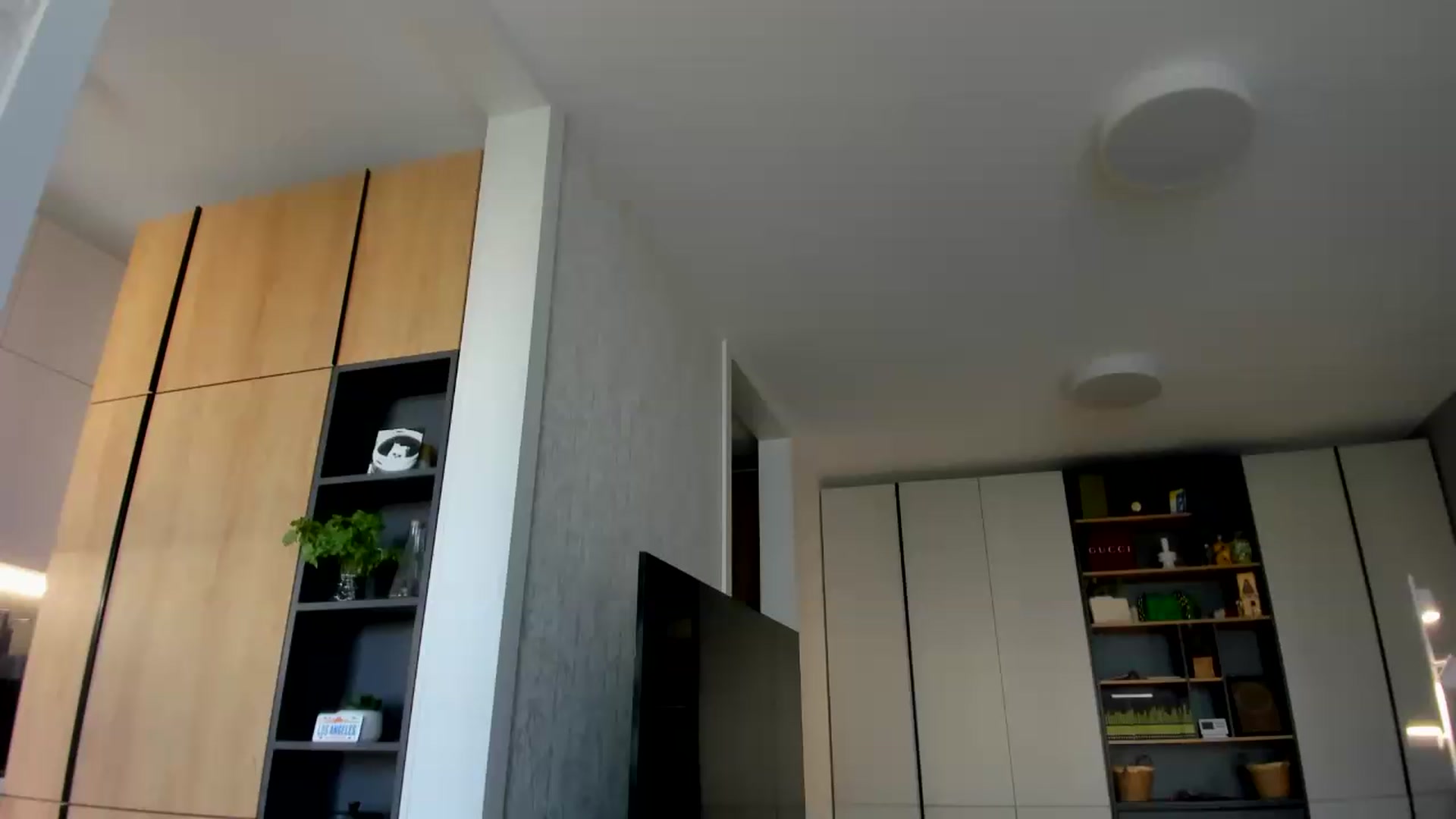 Gallery image thumbnail from Eve___'s myfreecams stream on, 08/22/2026, 15:52 image 1 of 20